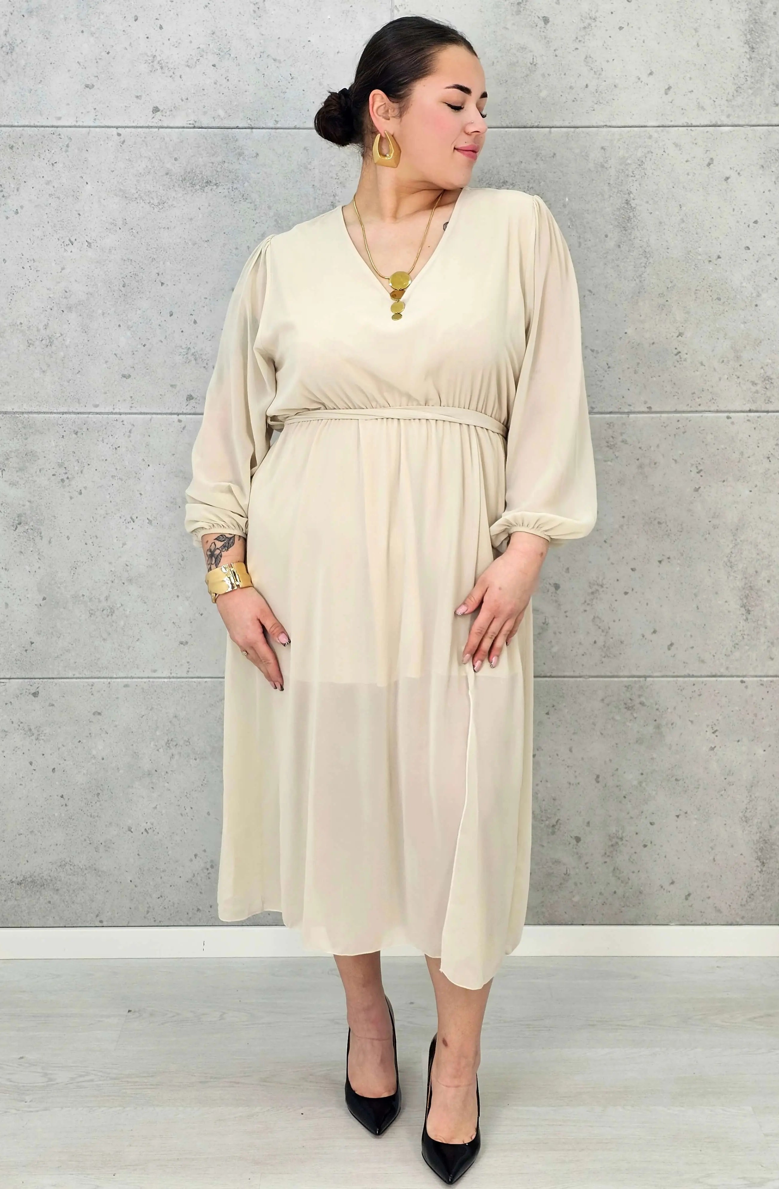 Sukienka Plus Size Dekolt w Serek – Talia z Gumką, Pasek, Podszewka XXL Stylowa XL