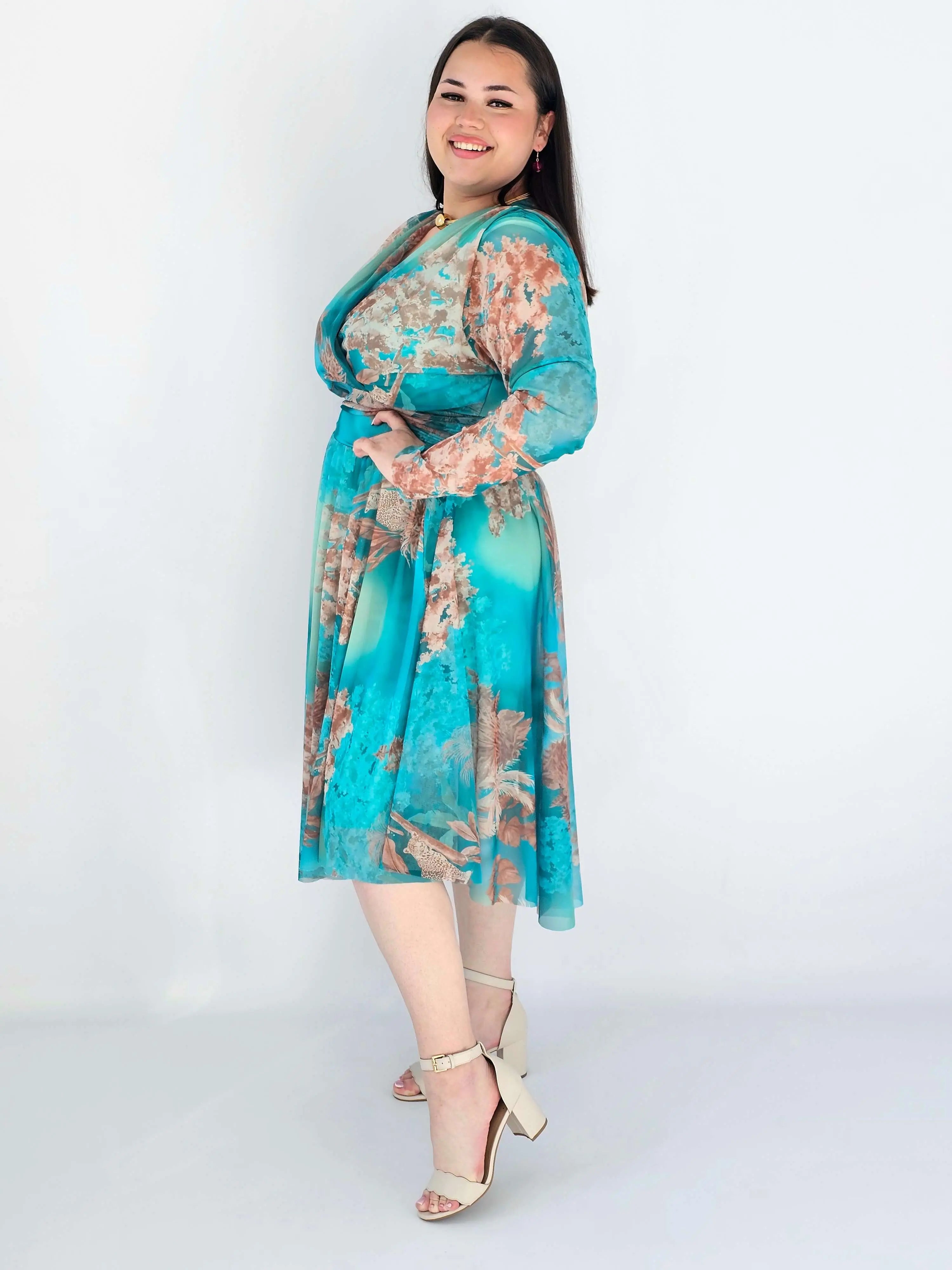 Sukienka Plus Size Kopertowa Z Rozkloszowanym Dołem Stylowa XL