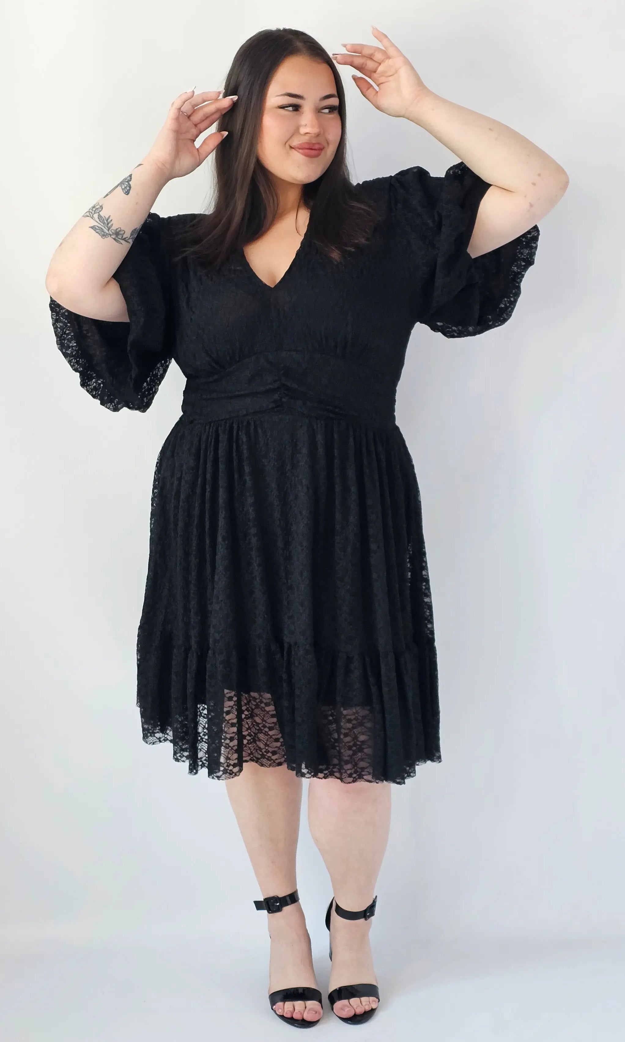 Sukienka Plus Size Koronkowa XXL Czarna – Elegancka I Kobieca Stylowa XL Stylowa XL