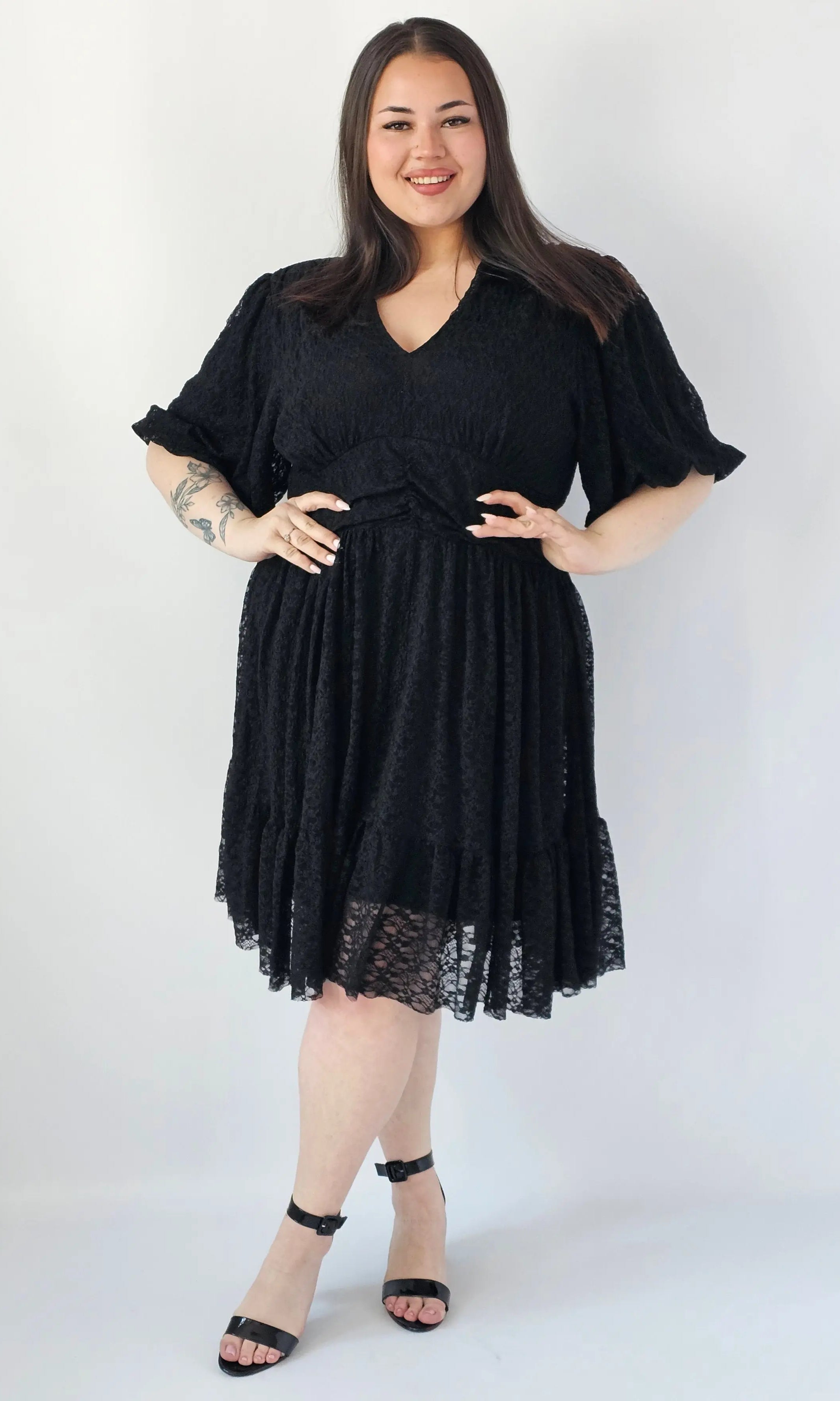 Sukienka Plus Size Koronkowa XXL Czarna – Elegancka I Kobieca Stylowa XL Stylowa XL