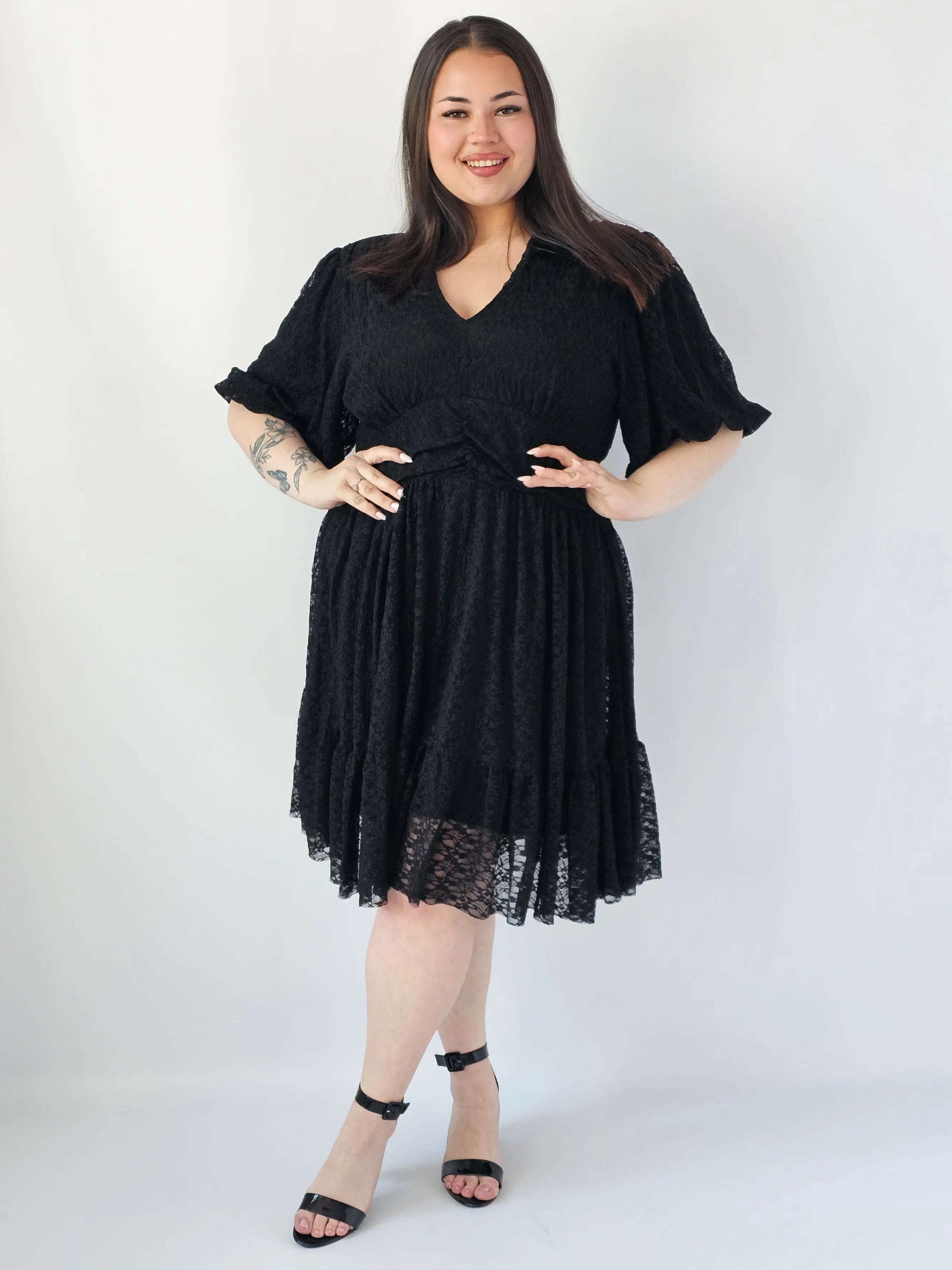 Sukienka Plus Size Koronkowa XXL Czarna – Elegancka I Kobieca Stylowa XL Stylowa XL