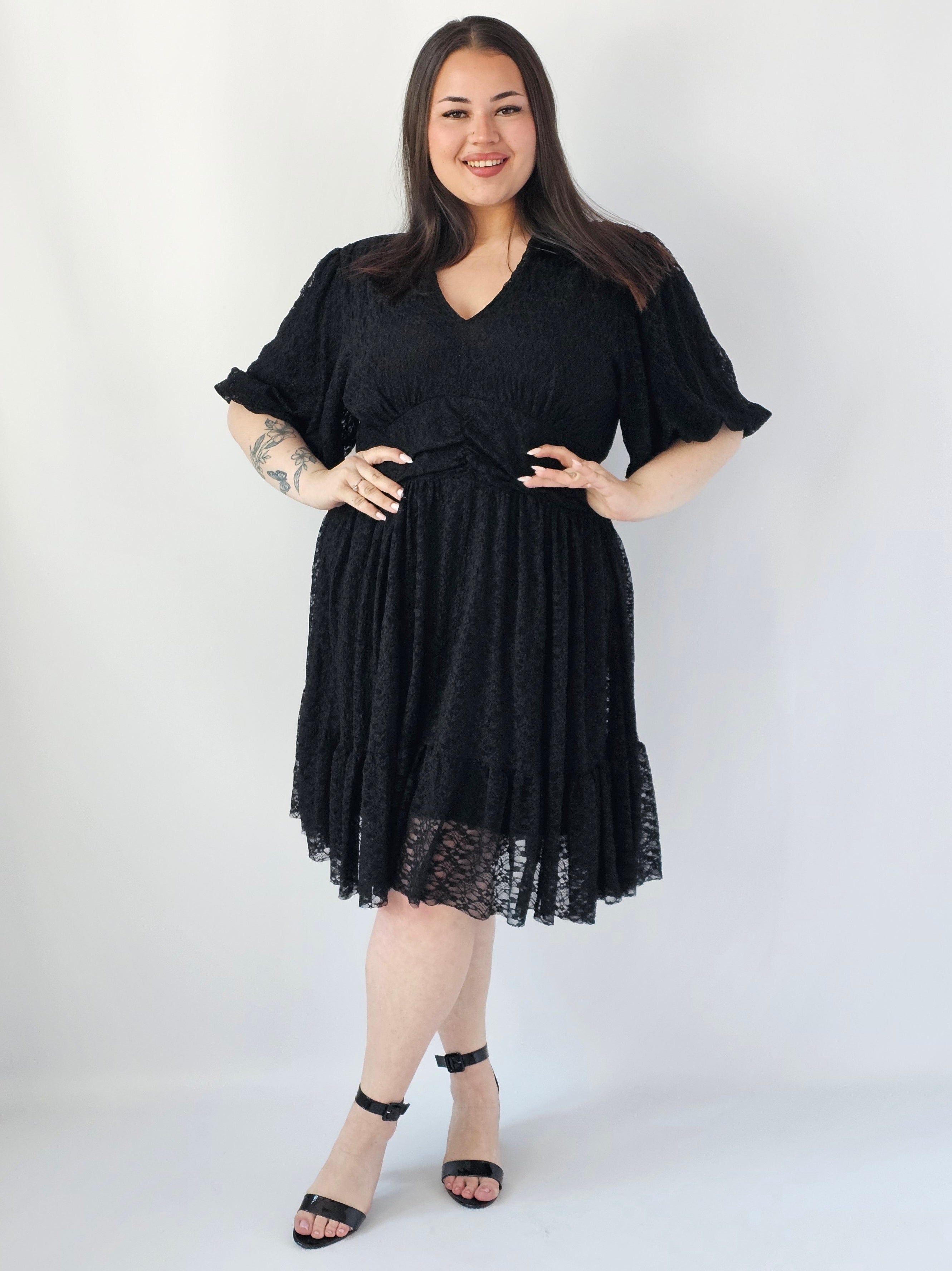 Sukienka Plus Size Koronkowa XXL Czarna – Elegancka I Kobieca Stylowa XL Stylowa XL