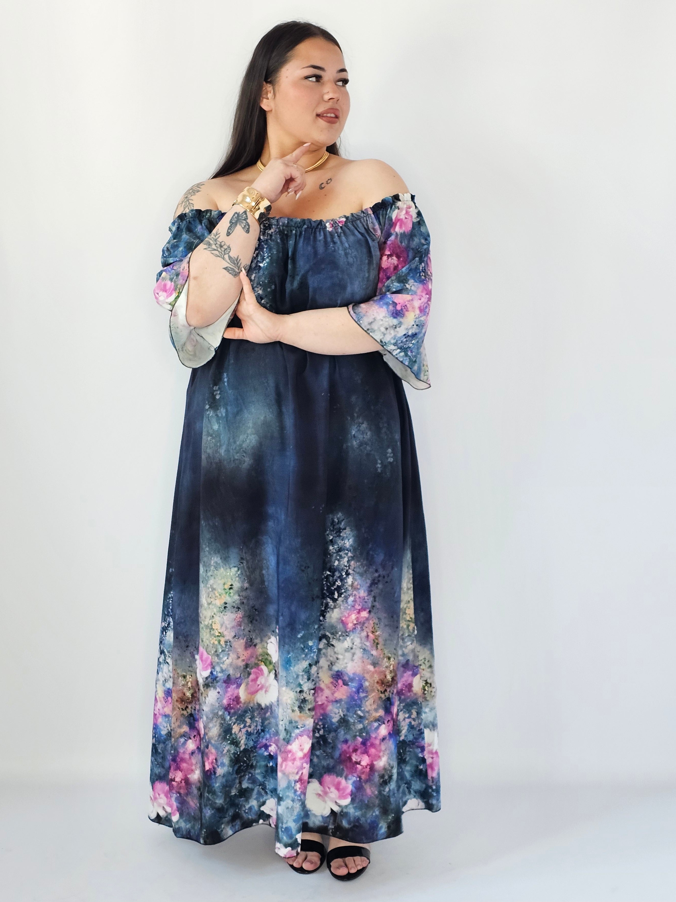 Sukienka Plus Size Maxi Z Artystycznym Printem – Lekka, Zwiewna I Wyjątkowa Stylowa XL Stylowa XL