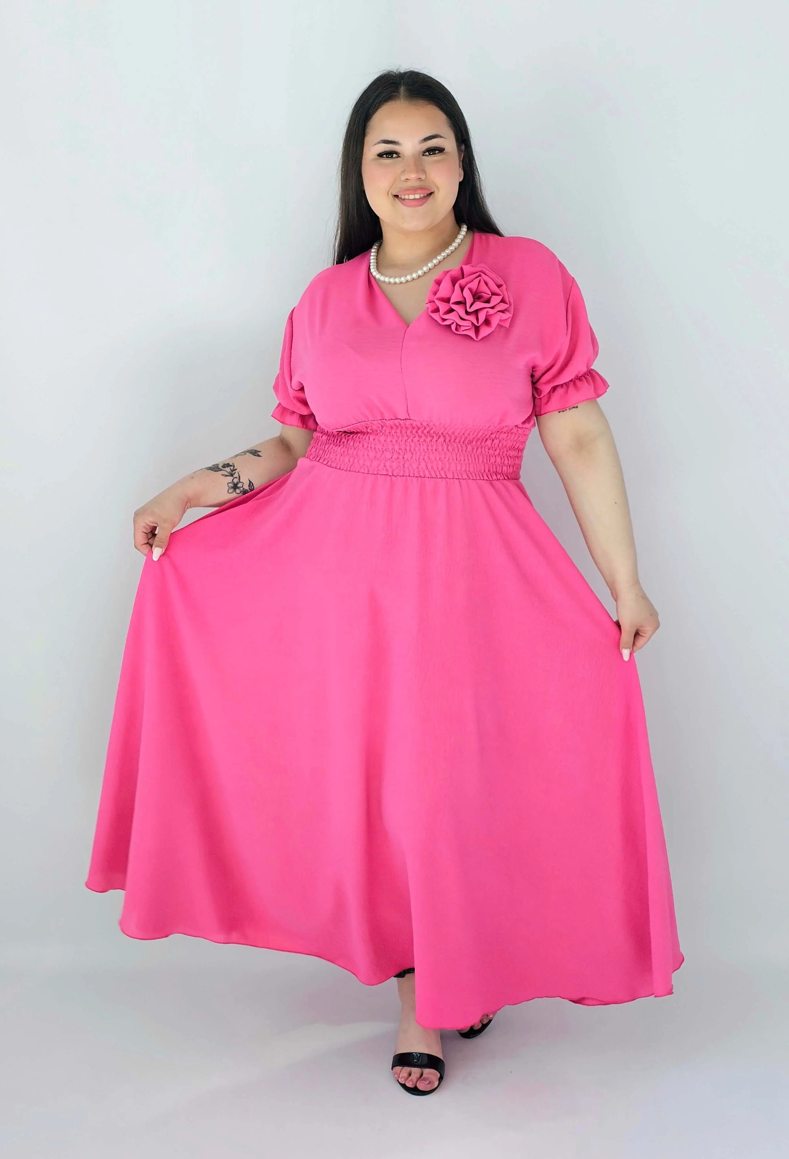 Sukienka Plus Size Midi Z Marszczoną Talią I Kwiatem Stylowa XL