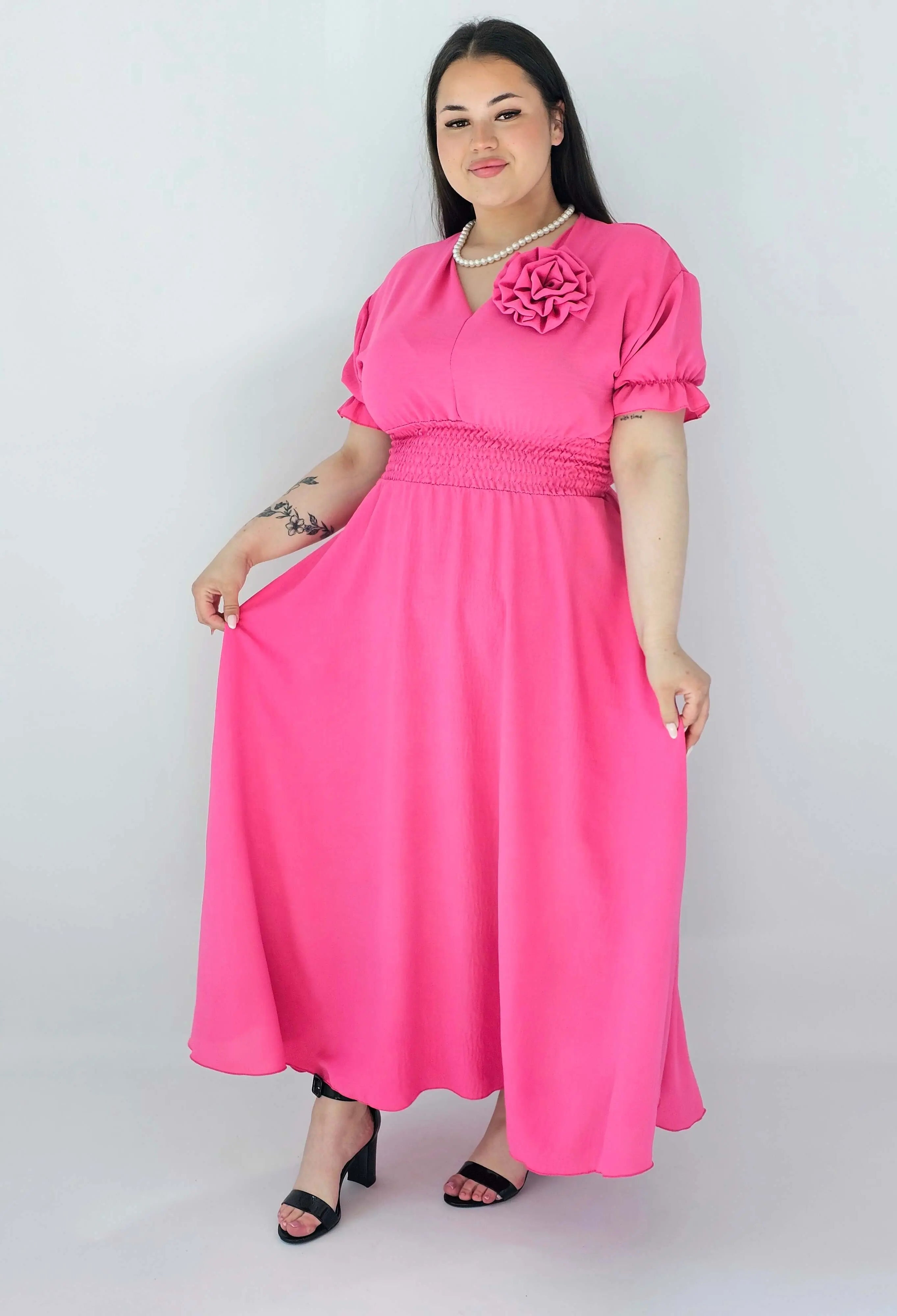 Sukienka Plus Size Midi Z Marszczoną Talią I Kwiatem Stylowa XL