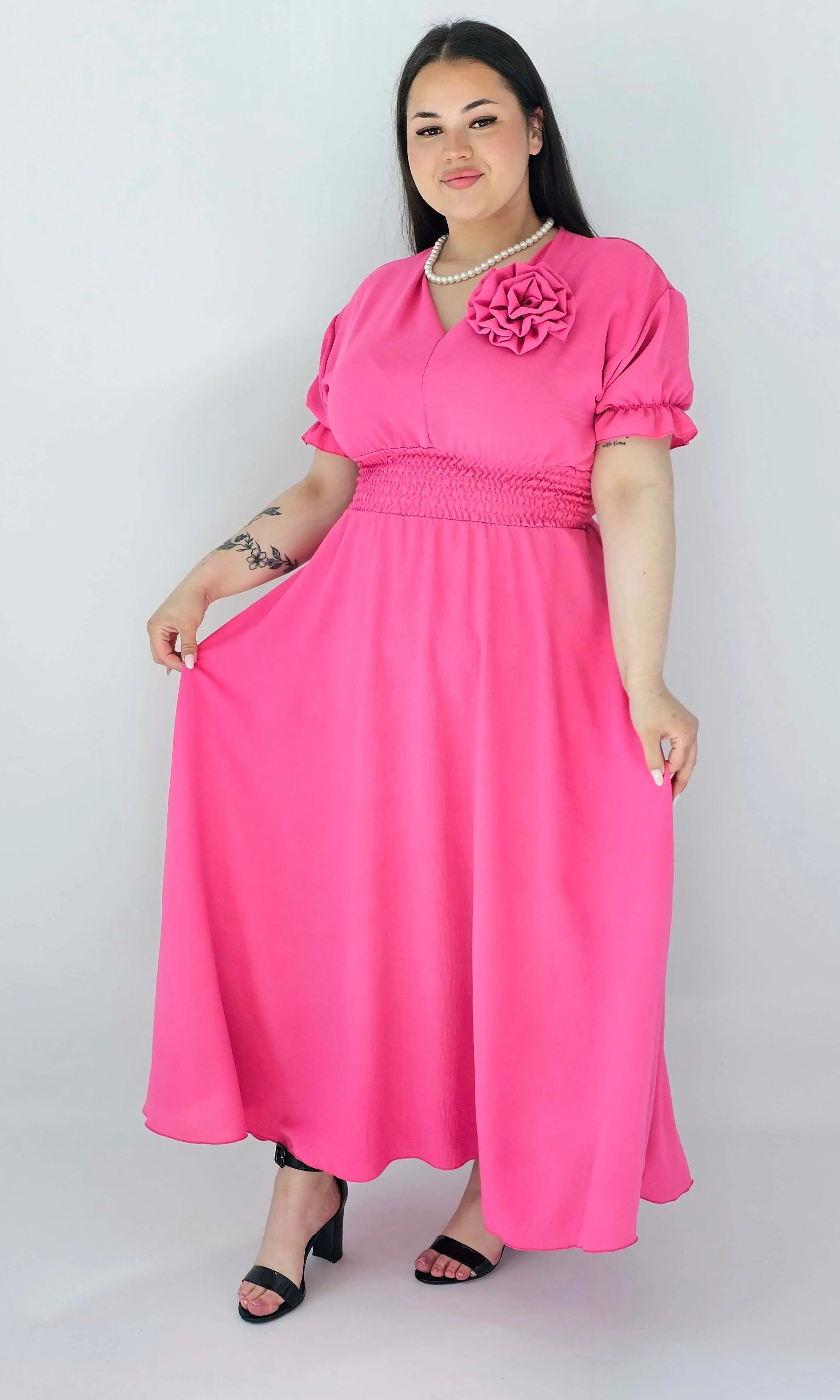 Sukienka Plus Size Midi Z Marszczoną Talią I Kwiatem Stylowa XL