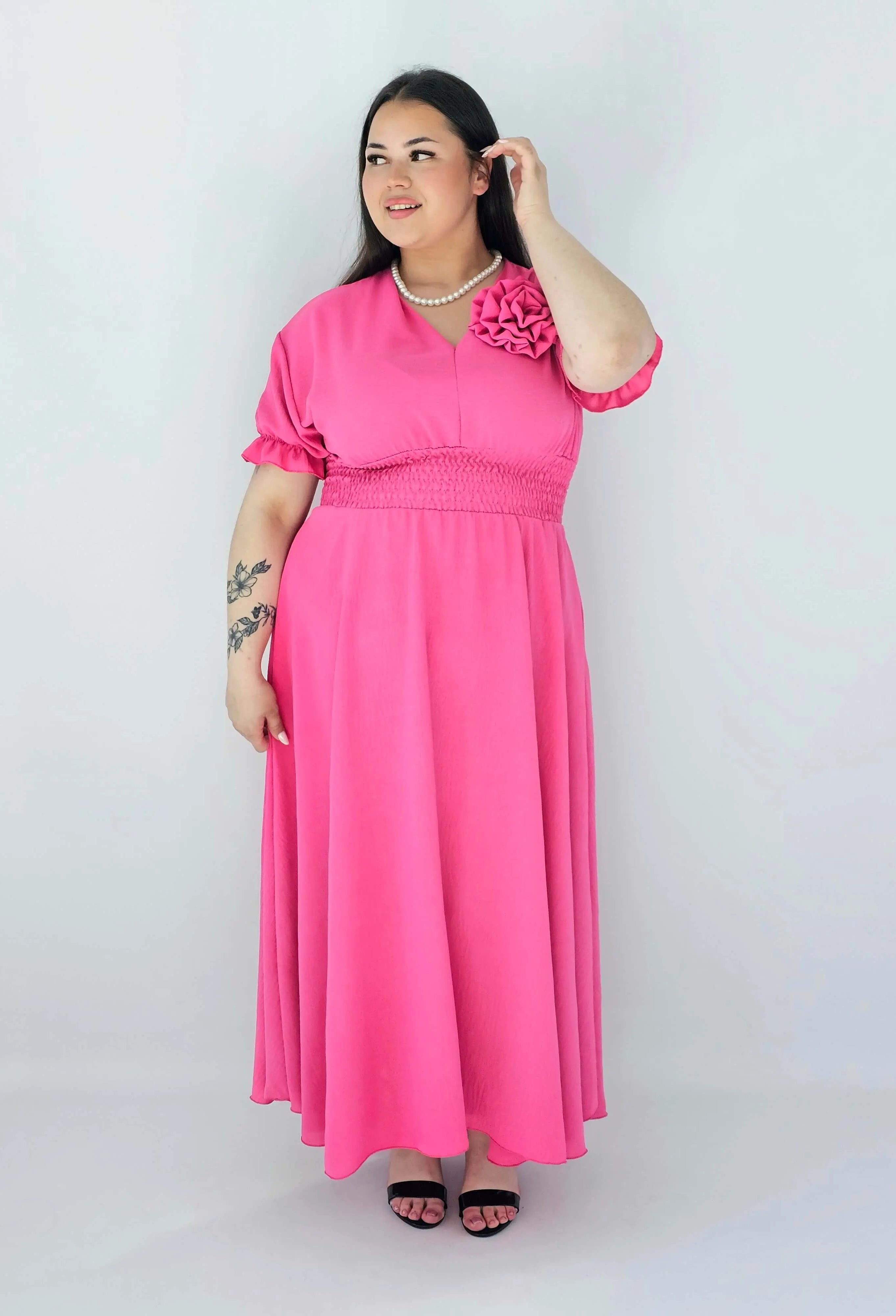 Sukienka Plus Size Midi Z Marszczoną Talią I Kwiatem Stylowa XL