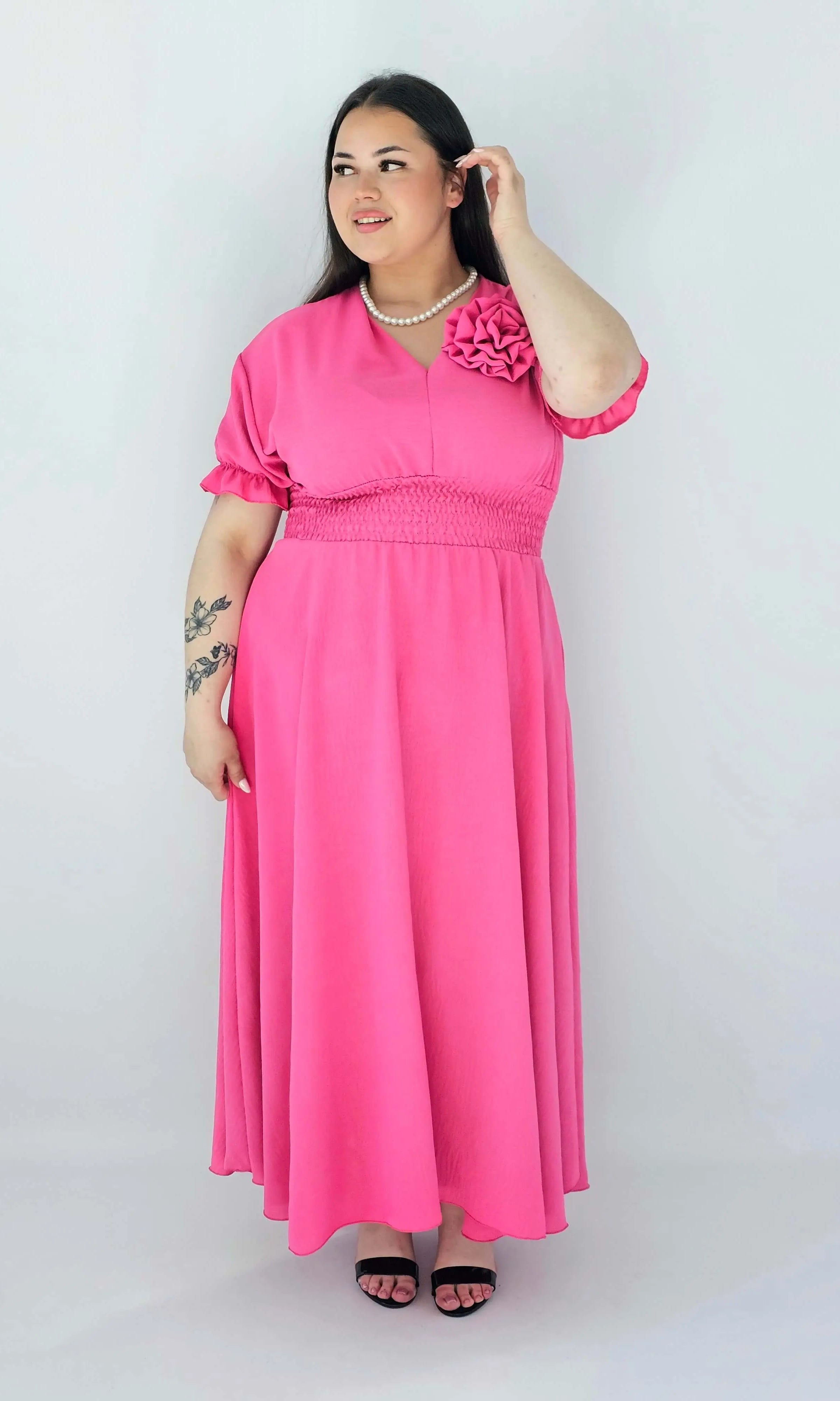 Sukienka Plus Size Midi Z Marszczoną Talią I Kwiatem Stylowa XL