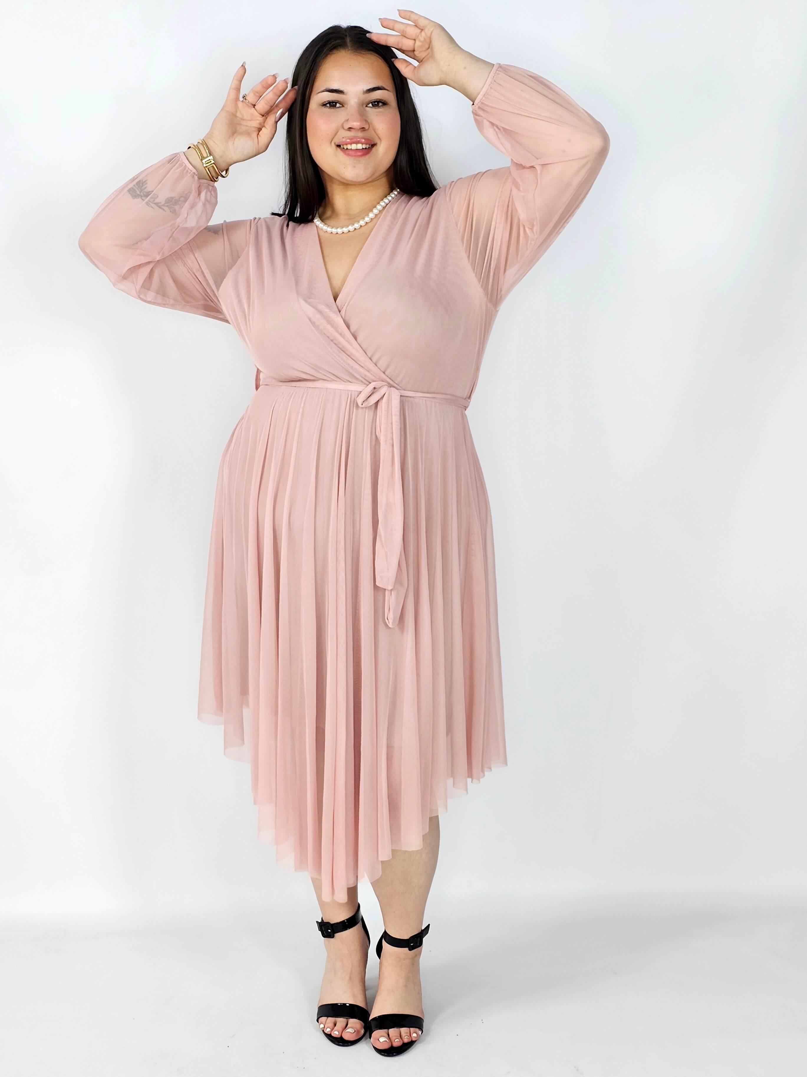 Sukienka Plus Size StylowaXL – Elegancja i Komfort w Jednym Stylowa XL