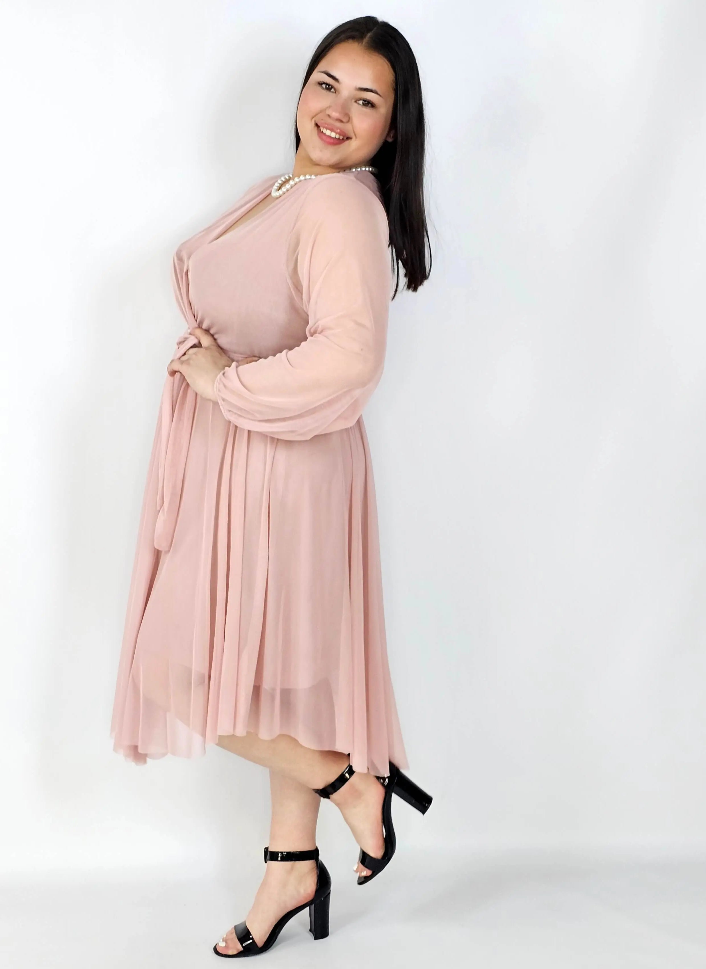 Sukienka Plus Size StylowaXL – Elegancja i Komfort w Jednym Stylowa XL