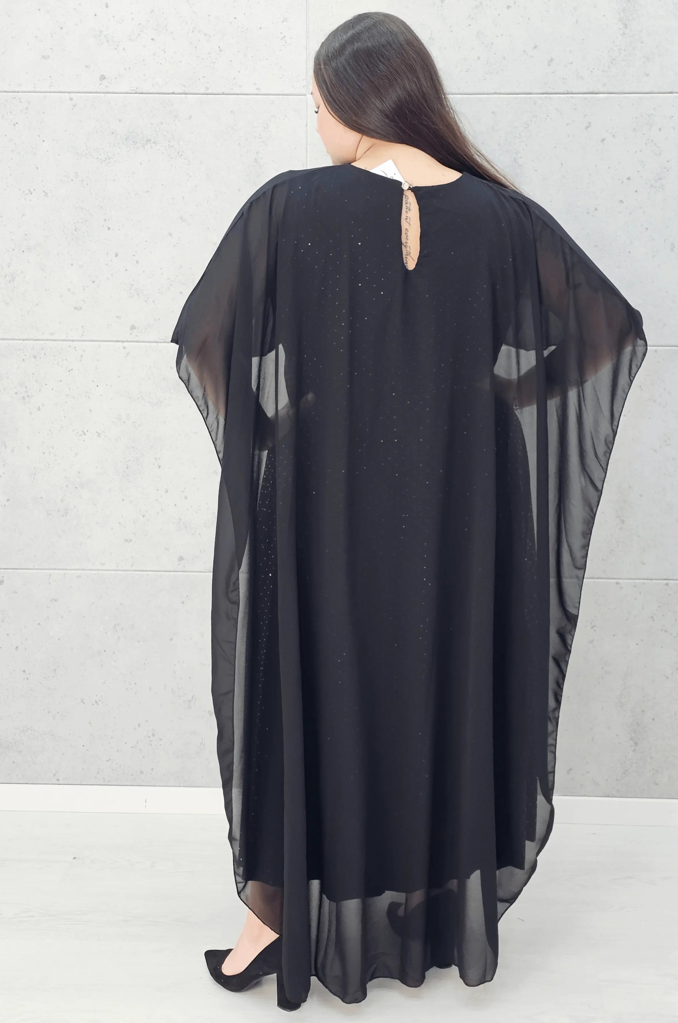 Sukienka Plus Size Z Peleryną I Plisowanym Dołem Elegancka Stylowa XL