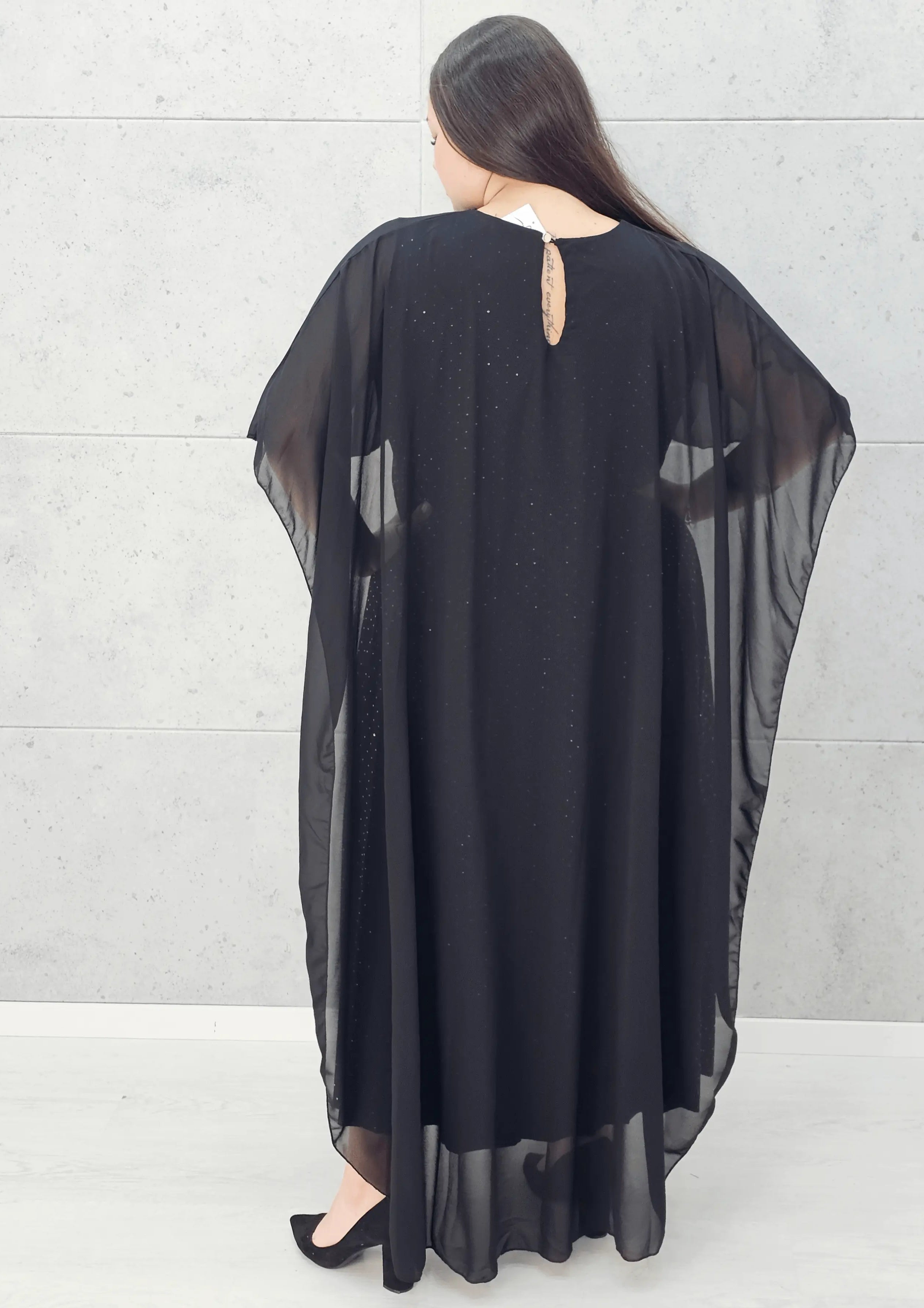 Sukienka Plus Size Z Peleryną I Plisowanym Dołem Elegancka Stylowa XL