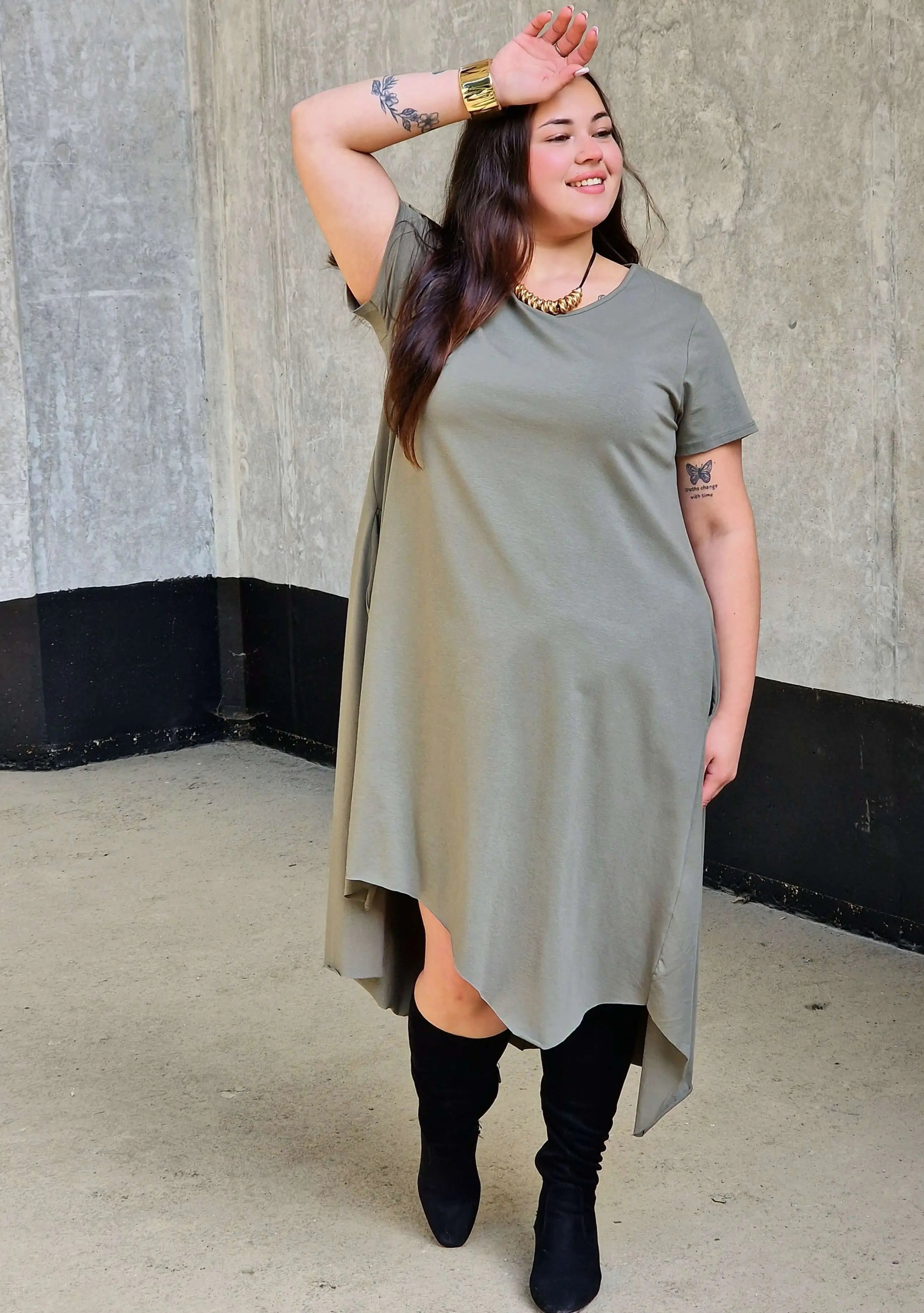 Sukienka basic z krótkim rękawem Stylowa XL