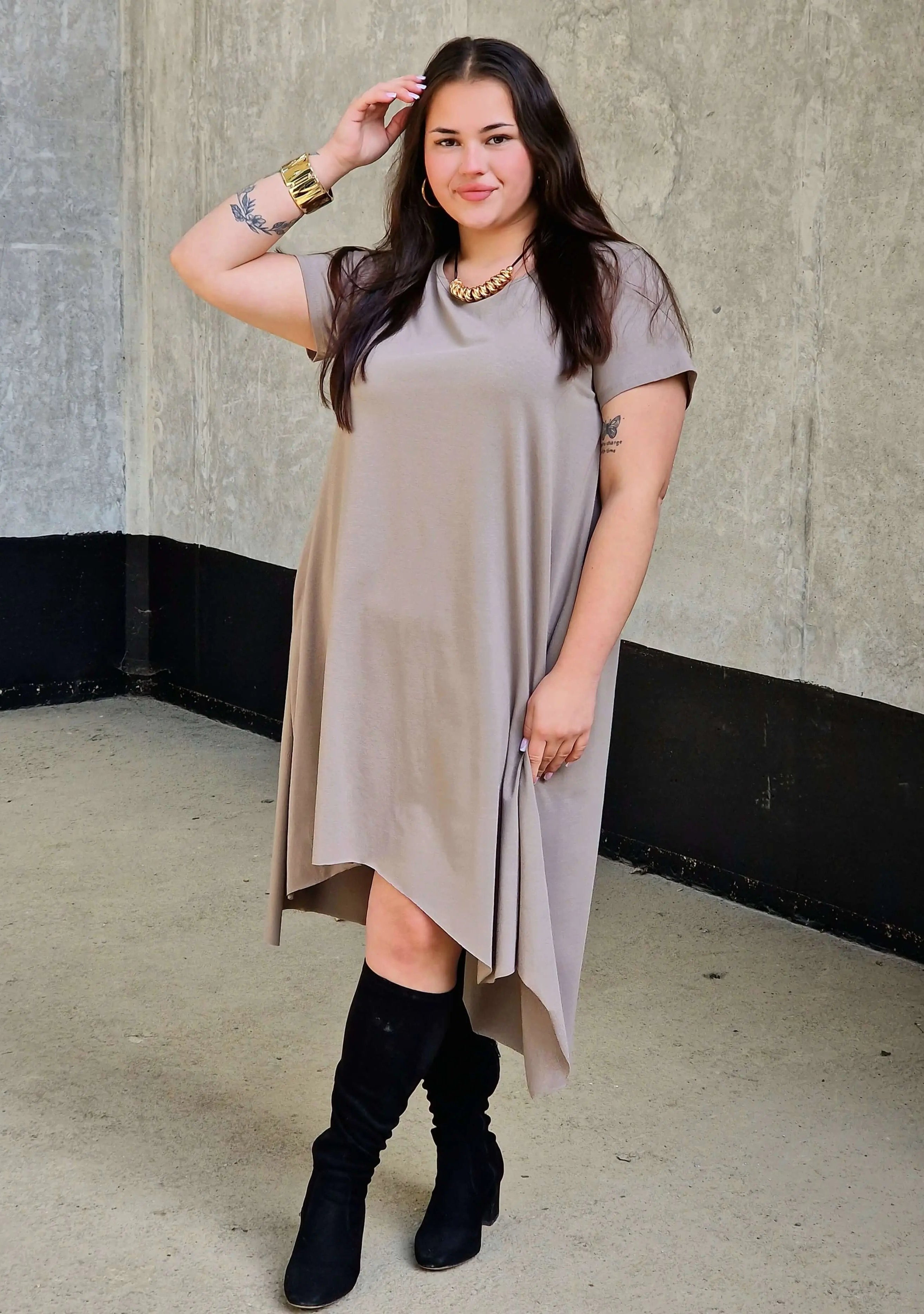 Sukienka basic z krótkim rękawem Stylowa XL