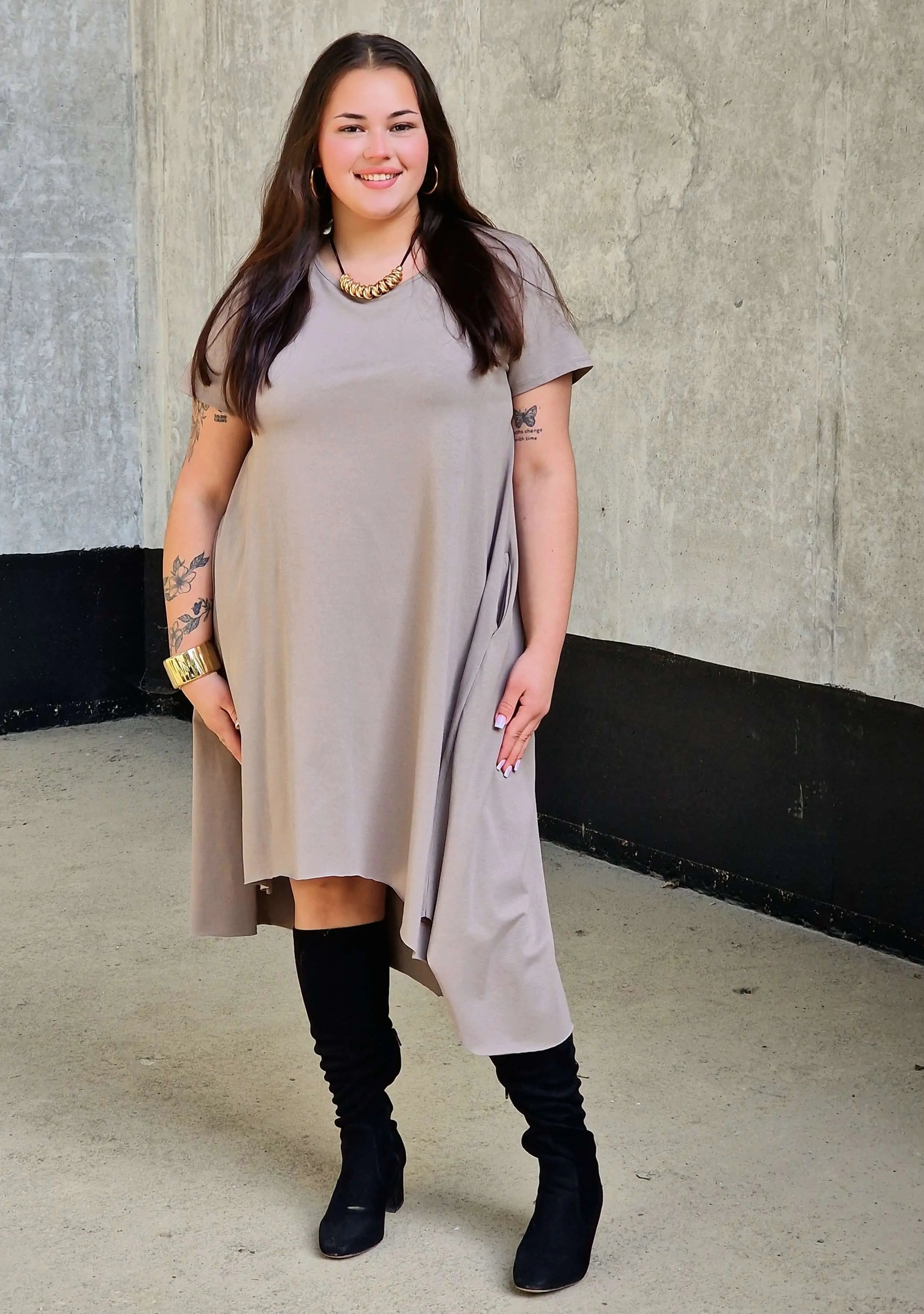 Sukienka basic z krótkim rękawem Stylowa XL