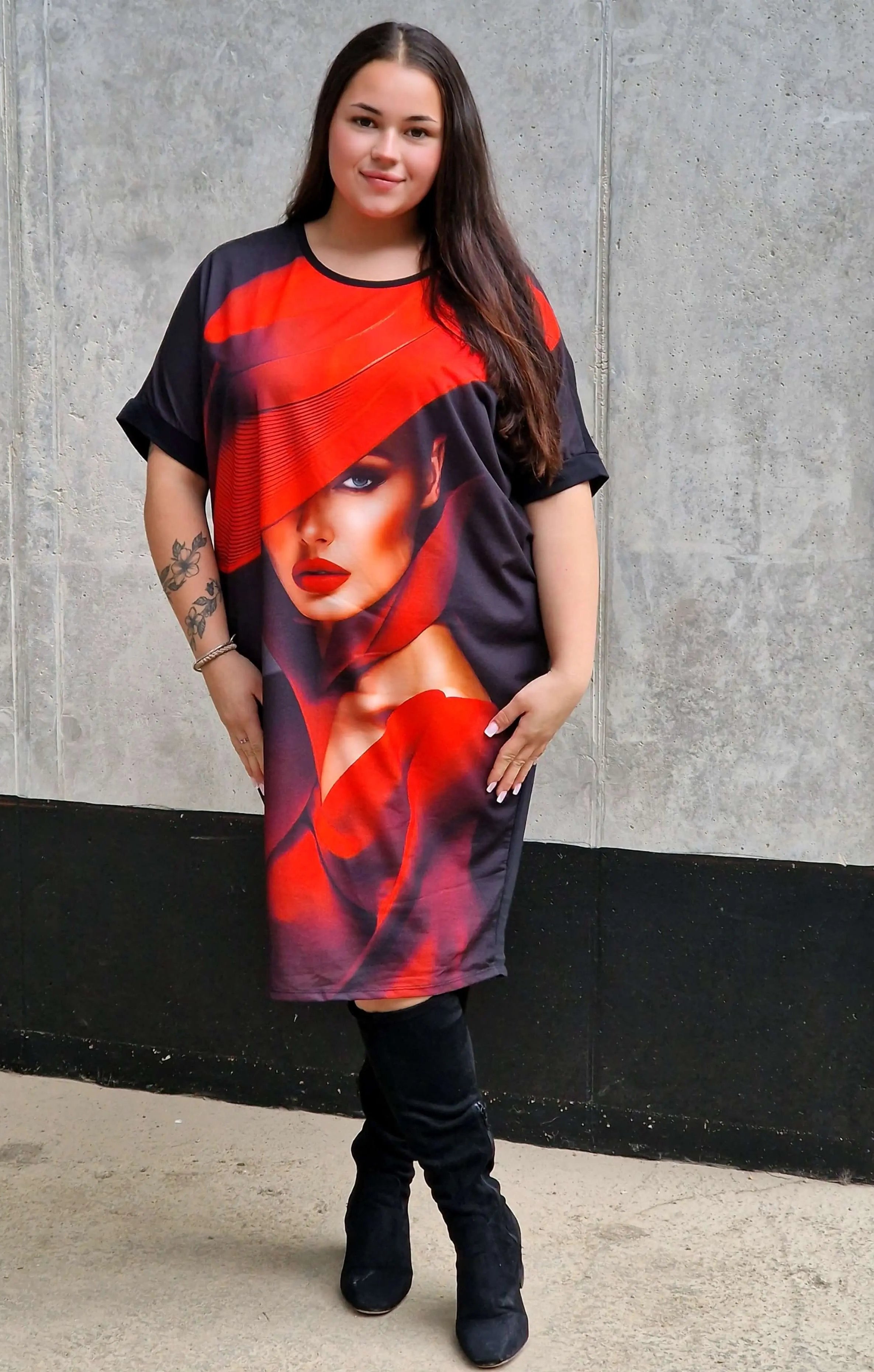 Sukienka bawełniana z aplikacja na przodzie. Stylowa XL