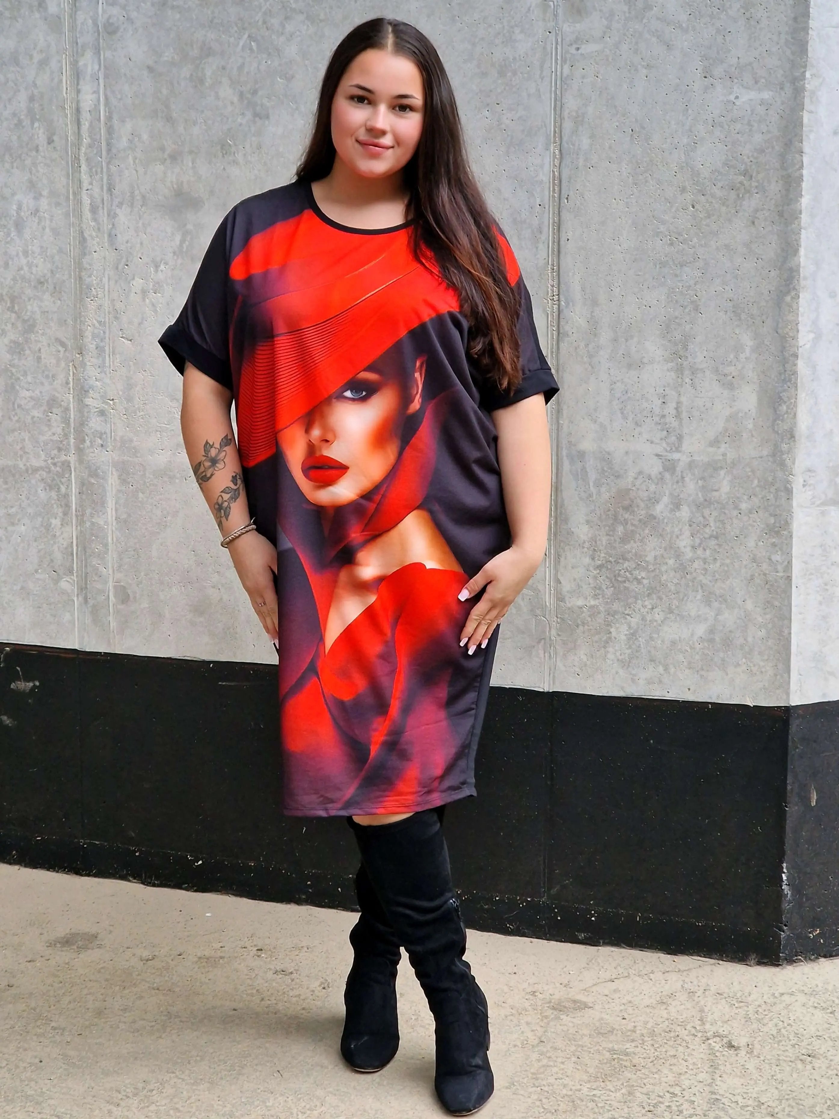 Sukienka bawełniana z aplikacja na przodzie. Stylowa XL