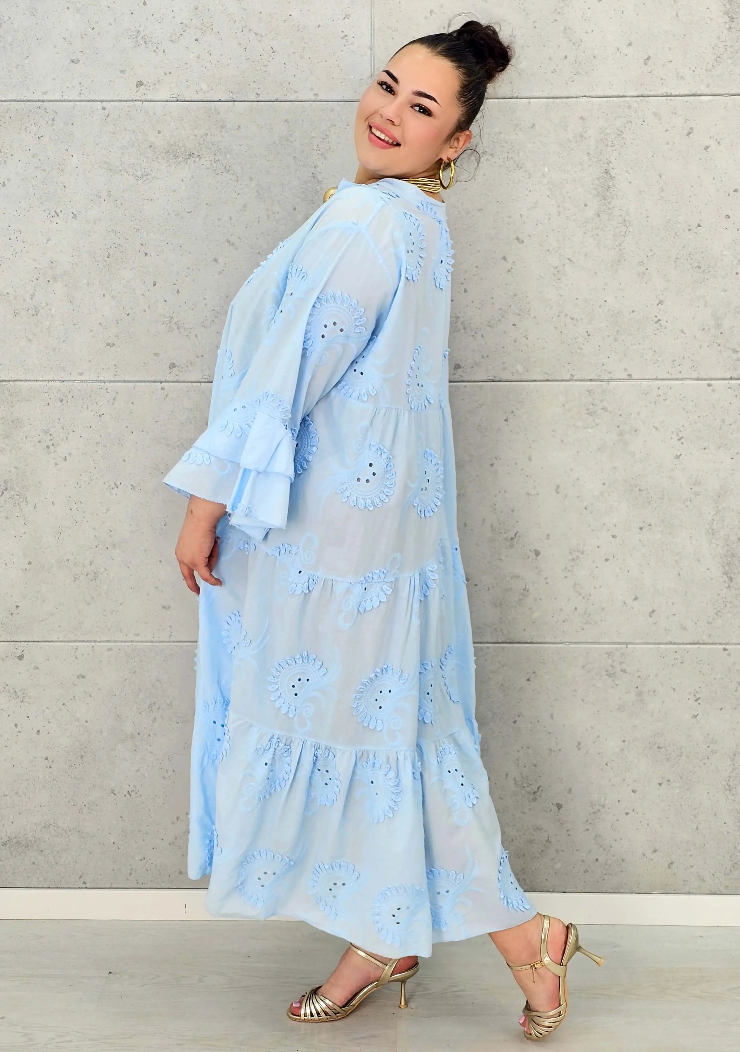 Sukienka bawełniana z haftem Stylowa XL