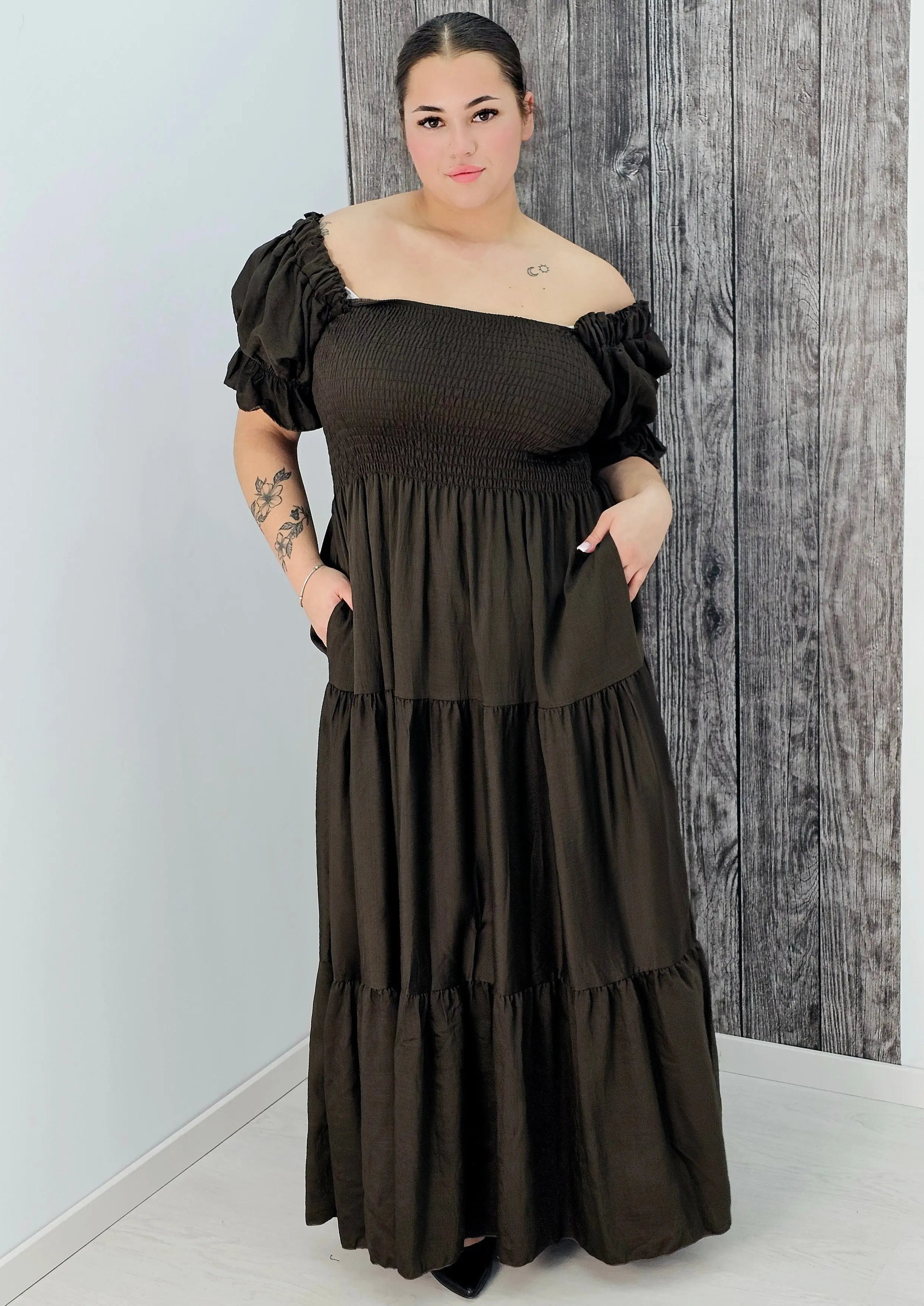 Sukienka boho maxi z falbanami Stylowa XL