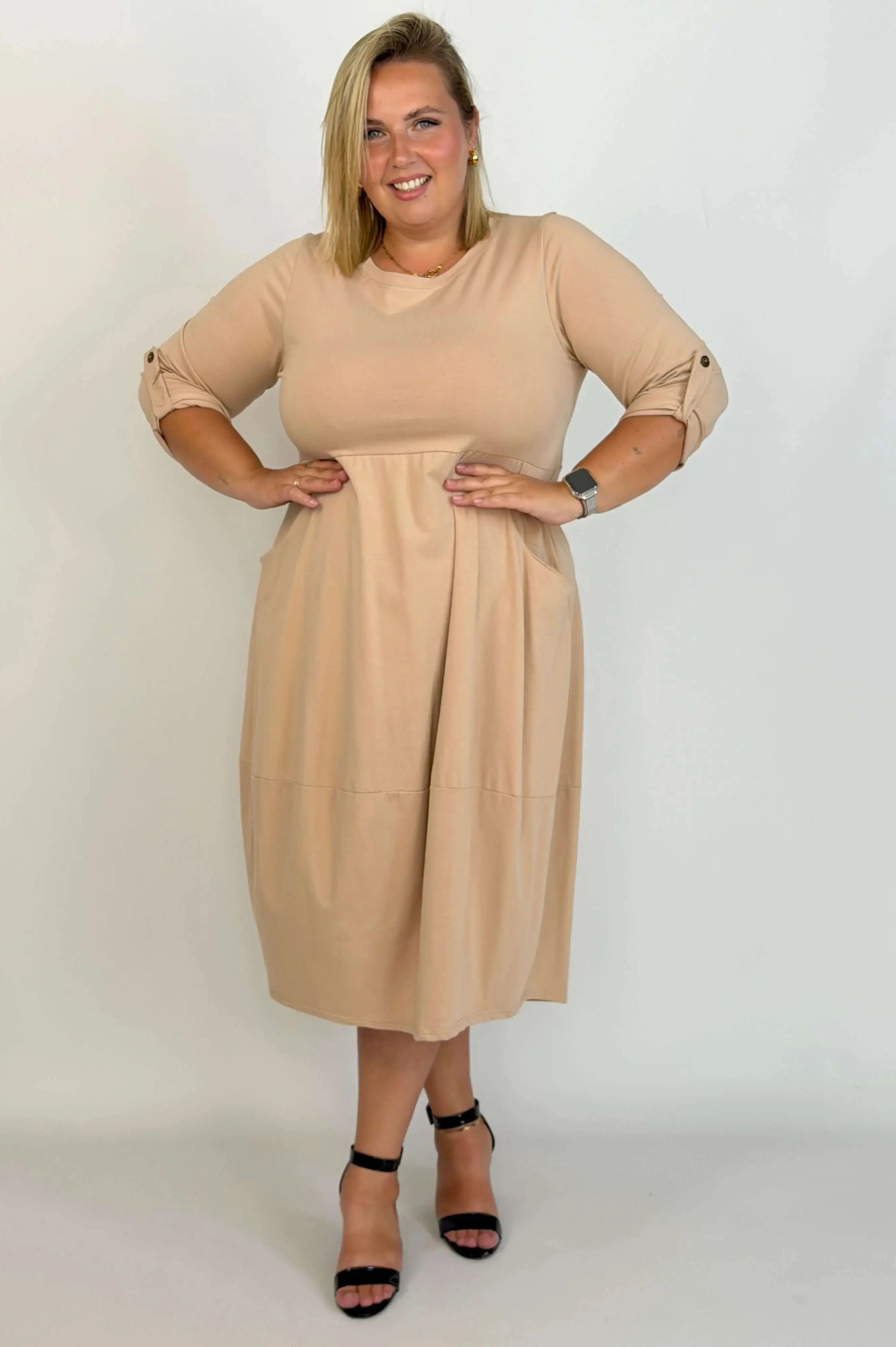Sukienka damska Plus Size z kieszeniami i rękawem 3/4 Stylowa XL