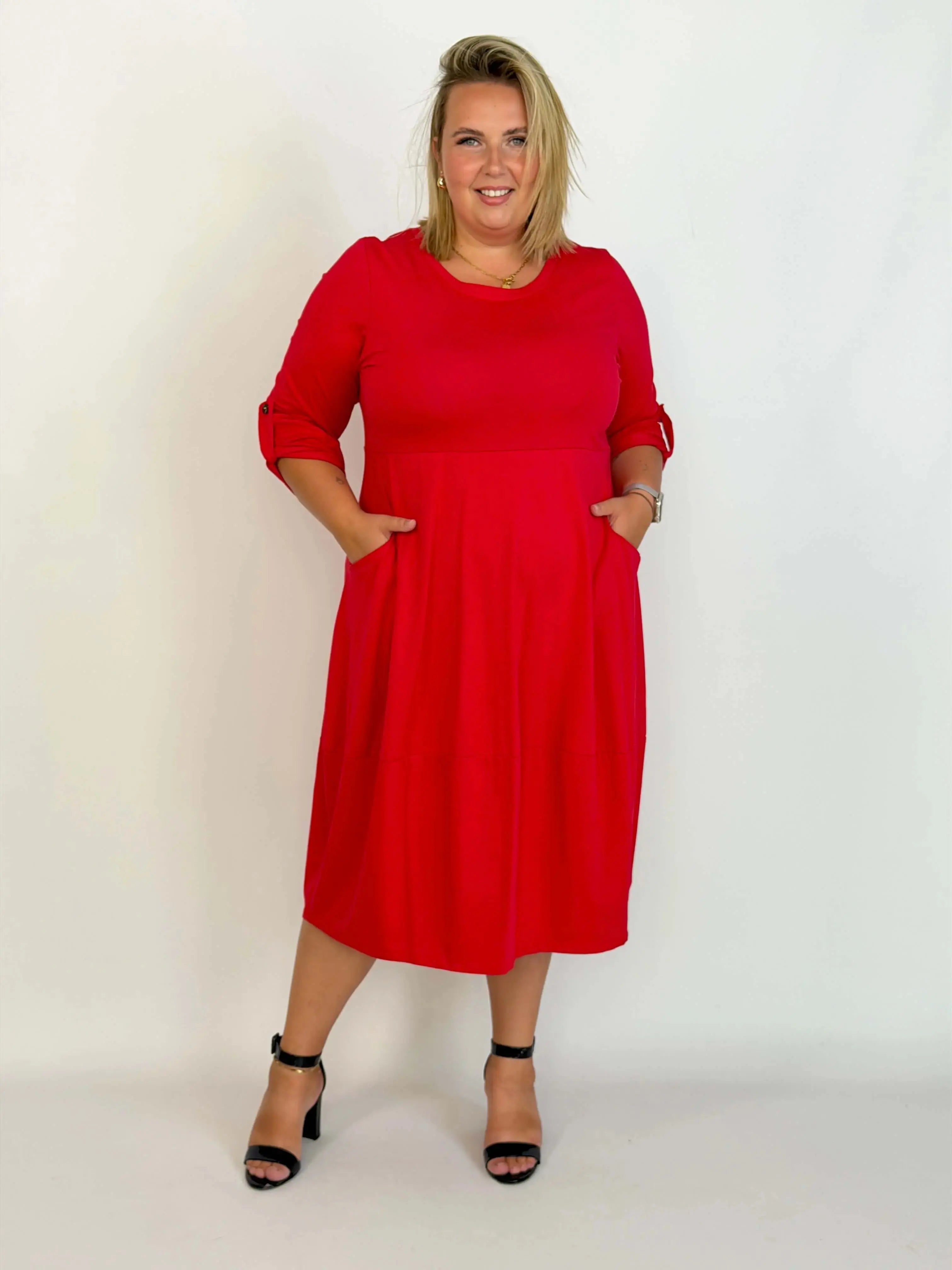 Sukienka damska Plus Size z kieszeniami i rękawem 3/4 Stylowa XL