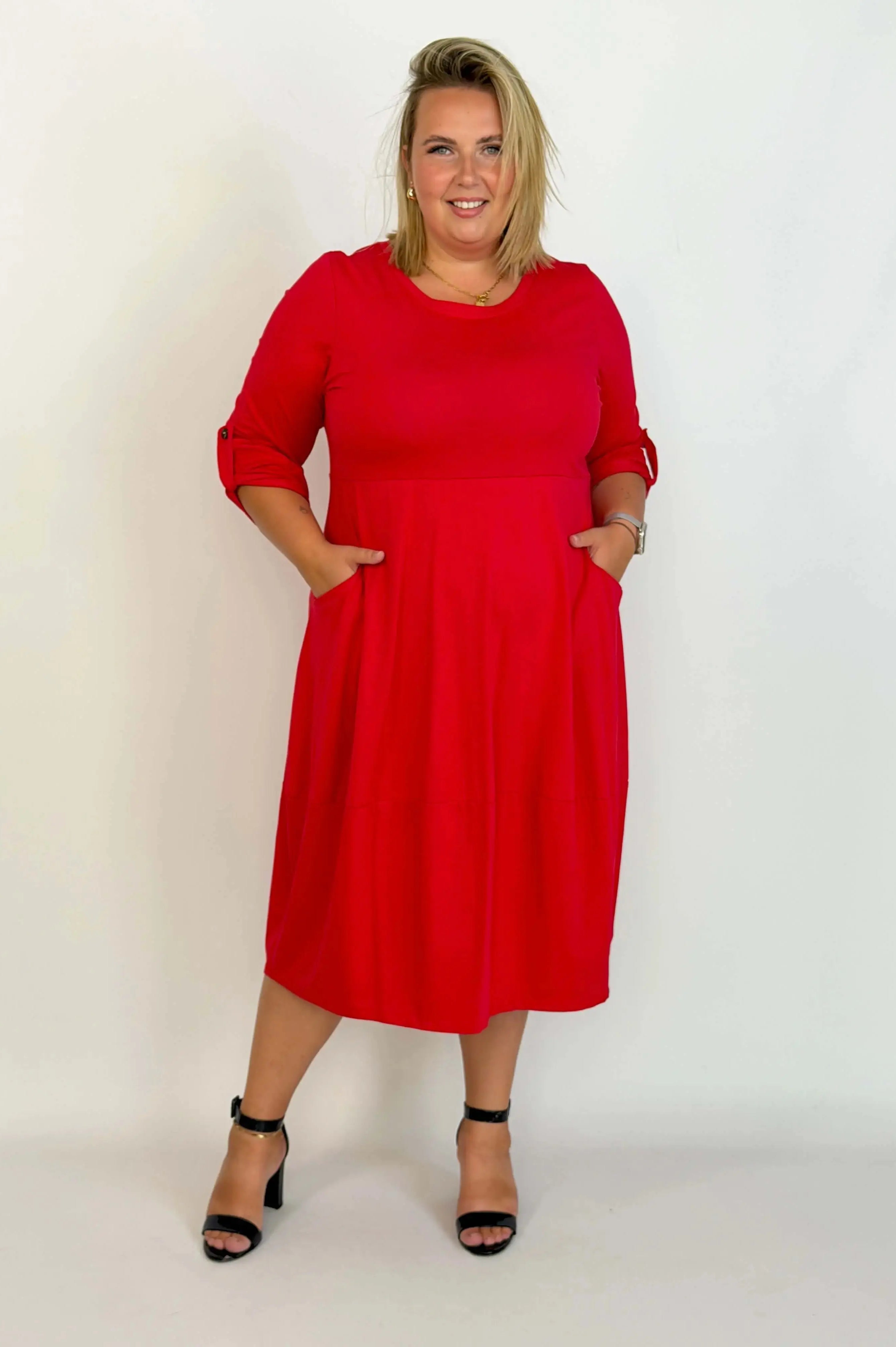 Sukienka damska Plus Size z kieszeniami i rękawem 3/4 Stylowa XL