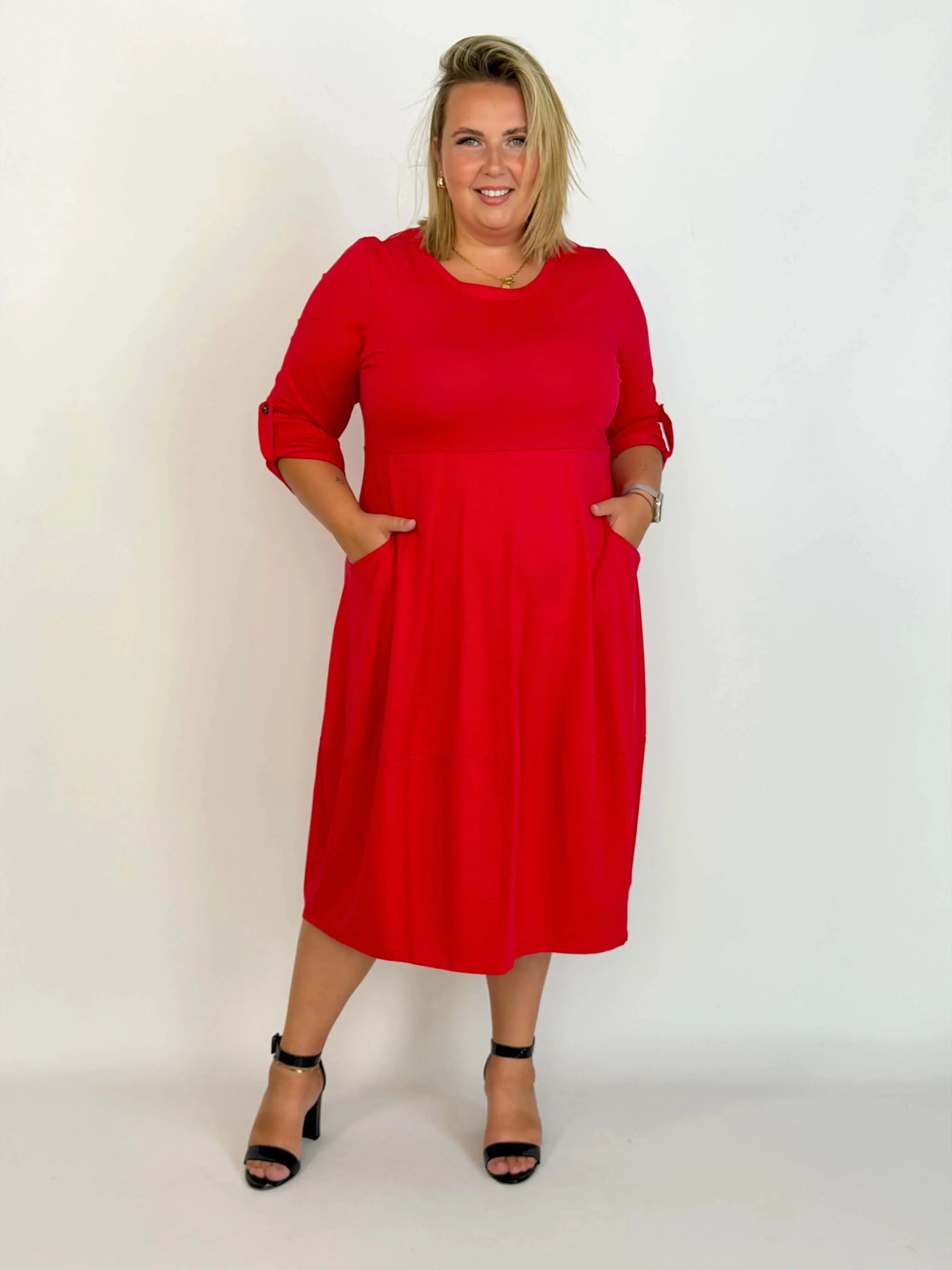 Sukienka damska Plus Size z kieszeniami i rękawem 3/4 Stylowa XL