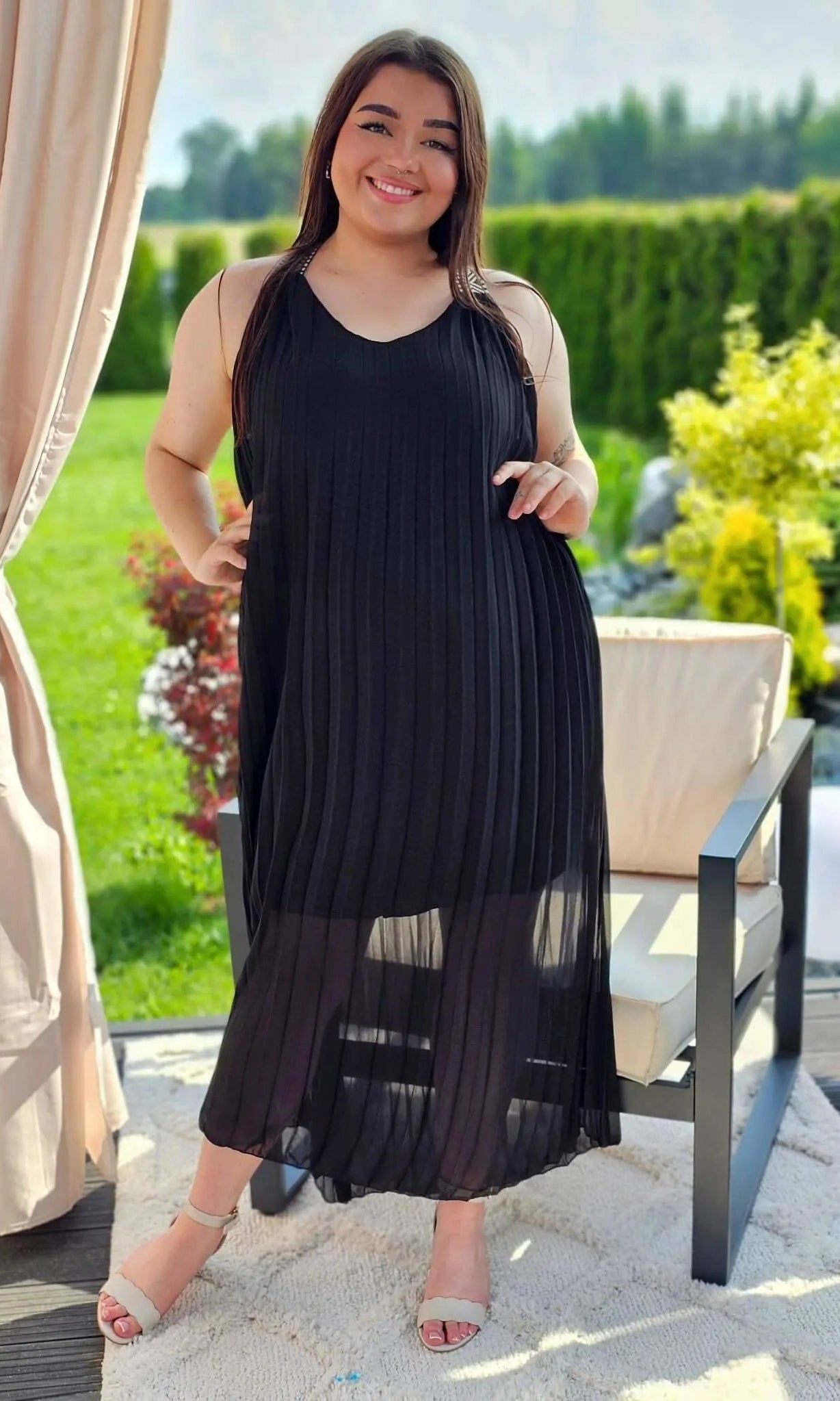 Sukienka elegancka czarna plisowana Stylowa XL