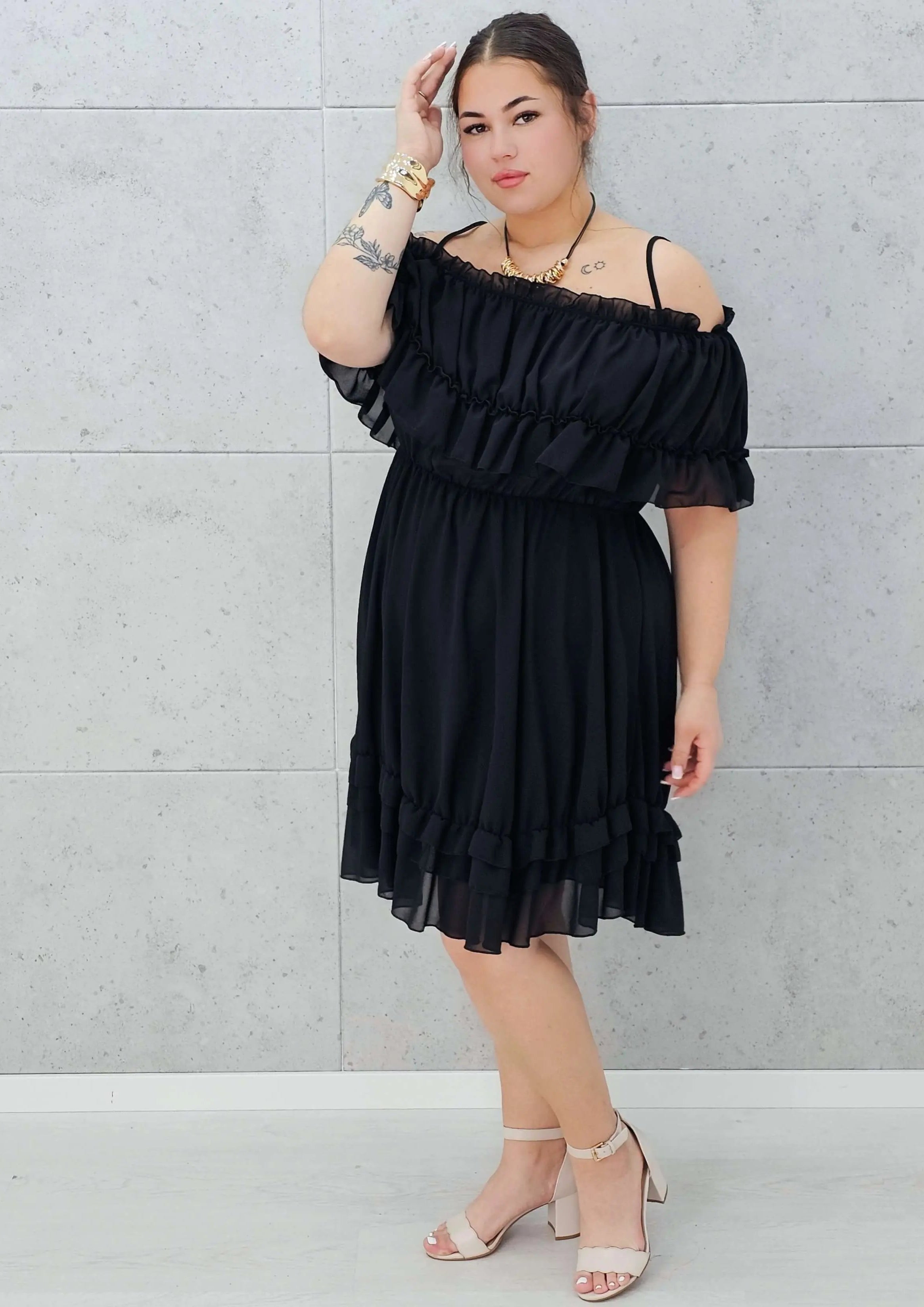 Sukienka hiszpanka mini z falbanami - czerń Stylowa XL