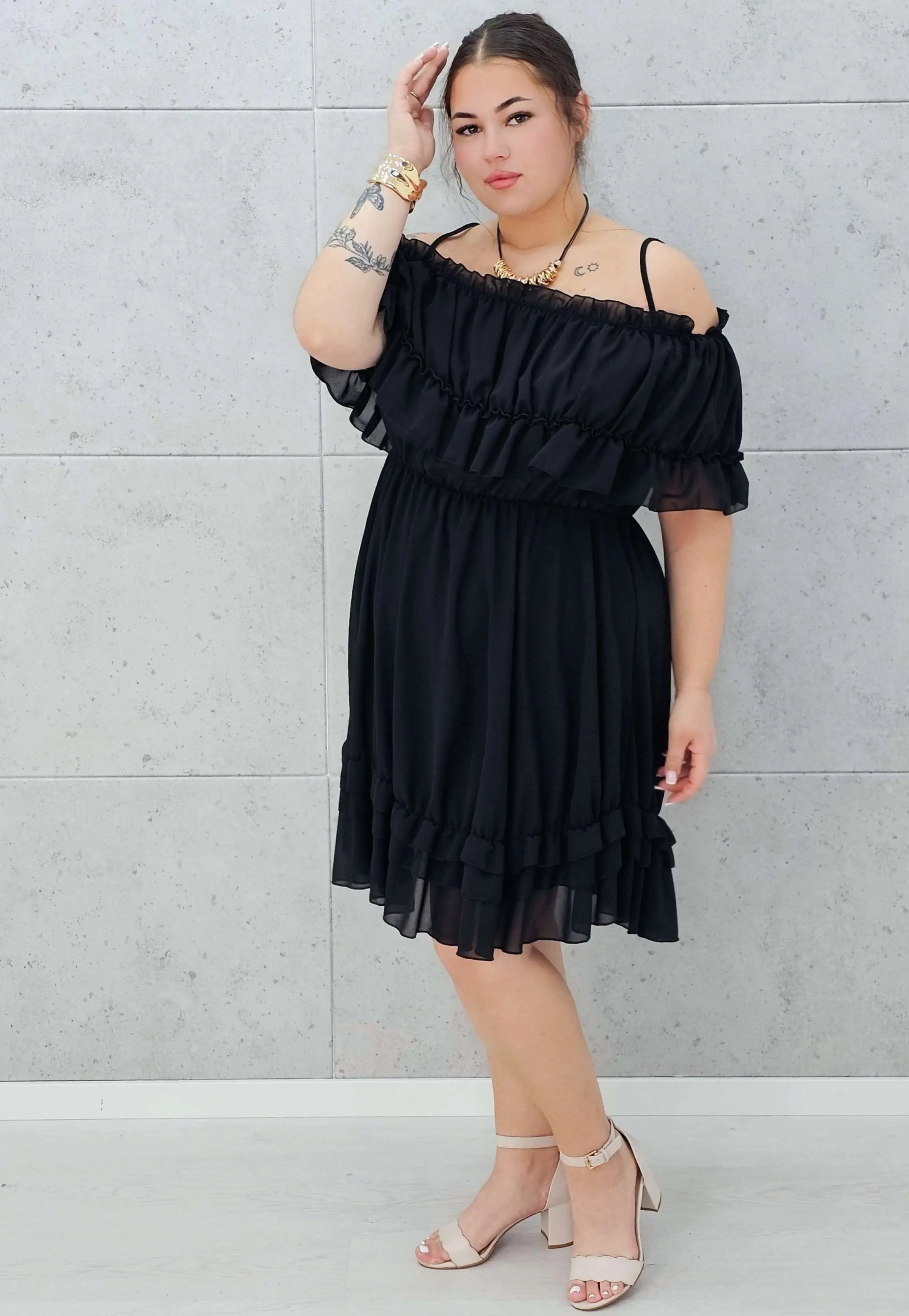 Sukienka hiszpanka mini z falbanami - czerń Stylowa XL