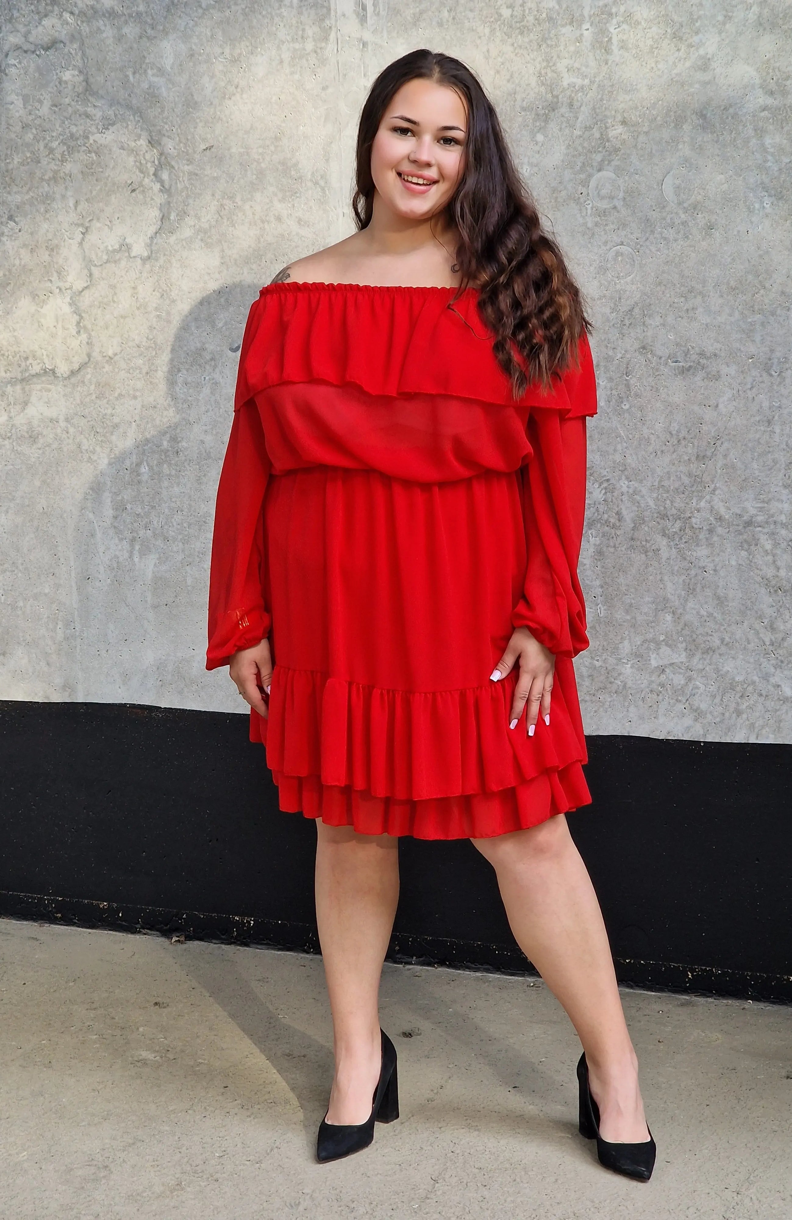 Sukienka hiszpanka plus size – zmysłowa, kobieca i modna propozycja na każdą okazję Stylowa XL