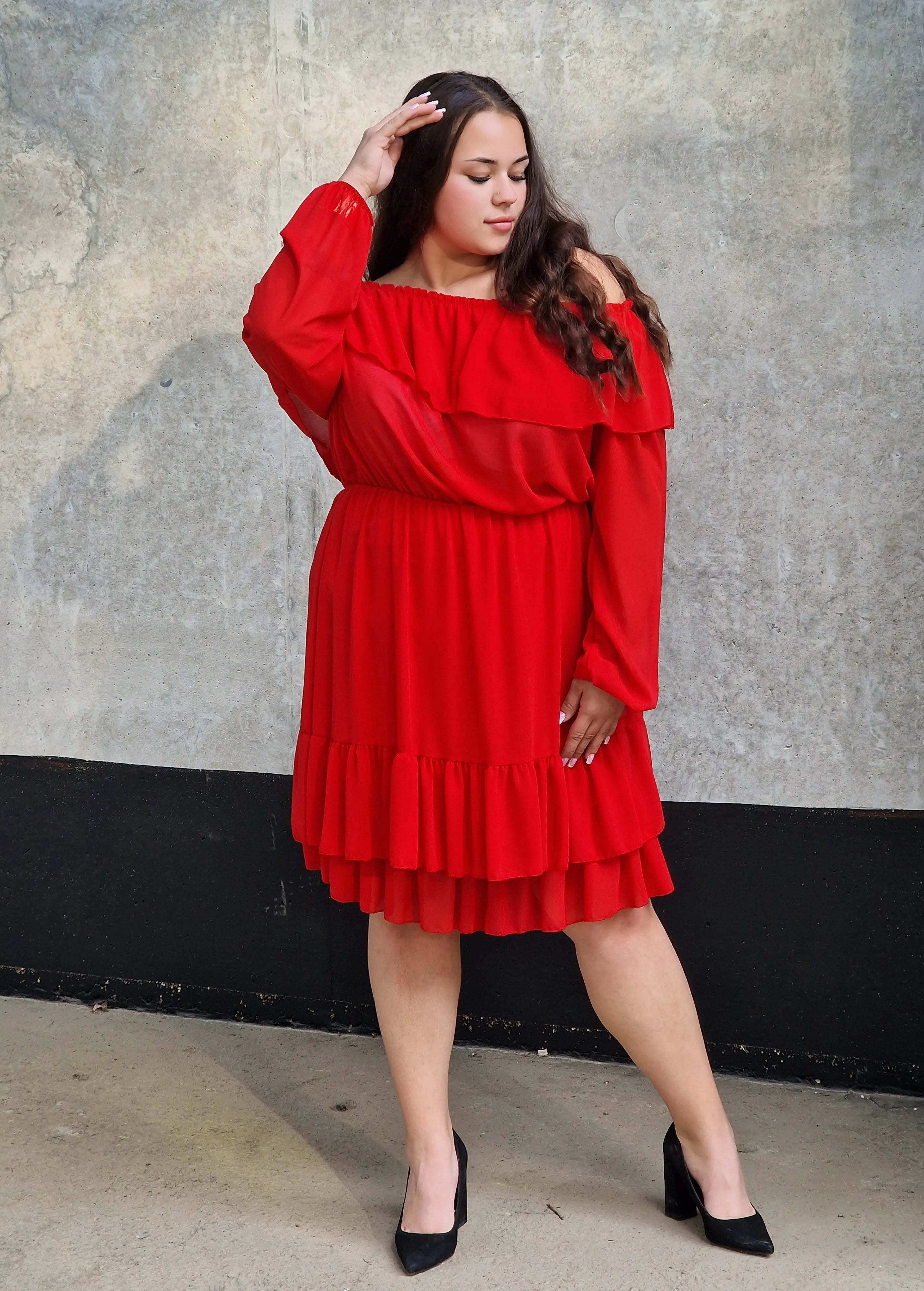 Sukienka hiszpanka plus size – zmysłowa, kobieca i modna propozycja na każdą okazję Stylowa XL