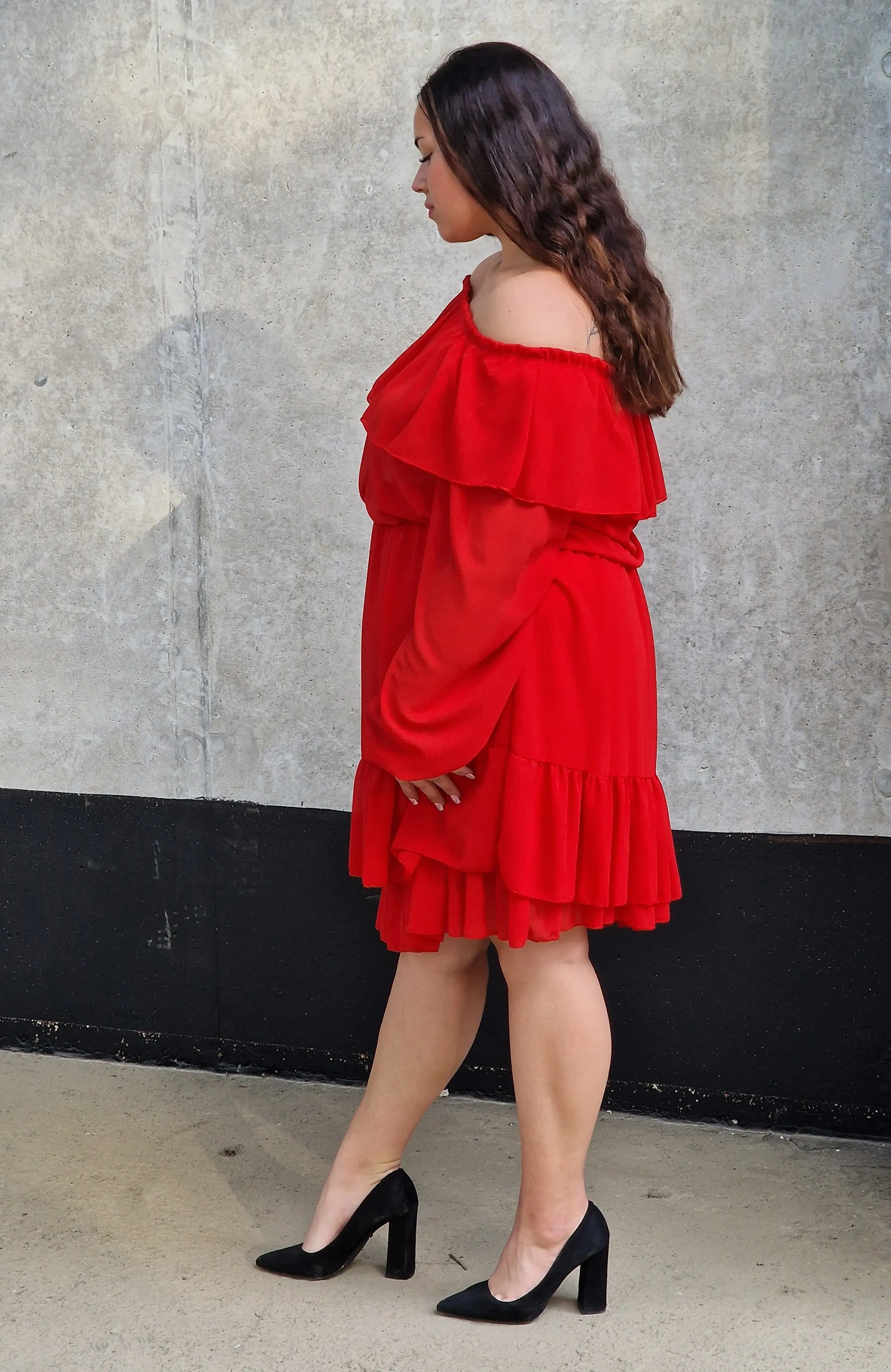 Sukienka hiszpanka plus size – zmysłowa, kobieca i modna propozycja na każdą okazję Stylowa XL