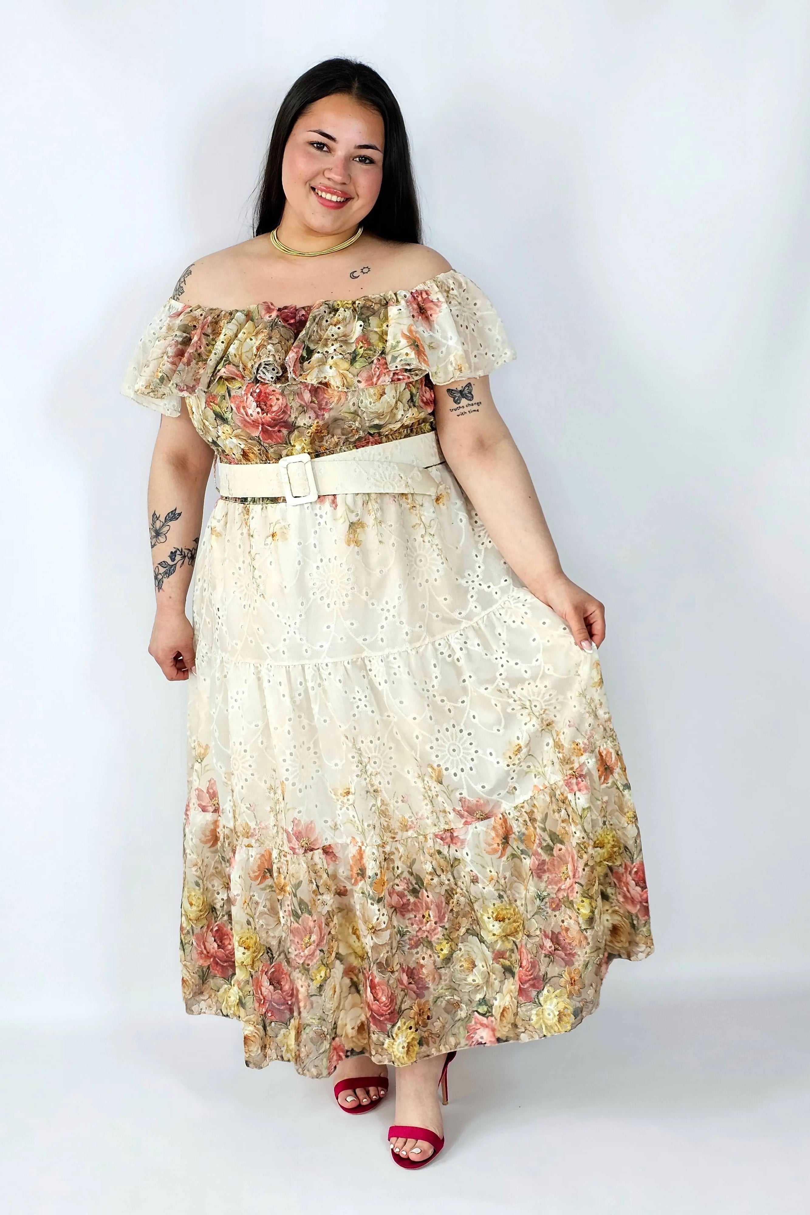 Sukienka hiszpanka plus size haftowana – romantyczna lekkość i styl XXL Stylowa XL