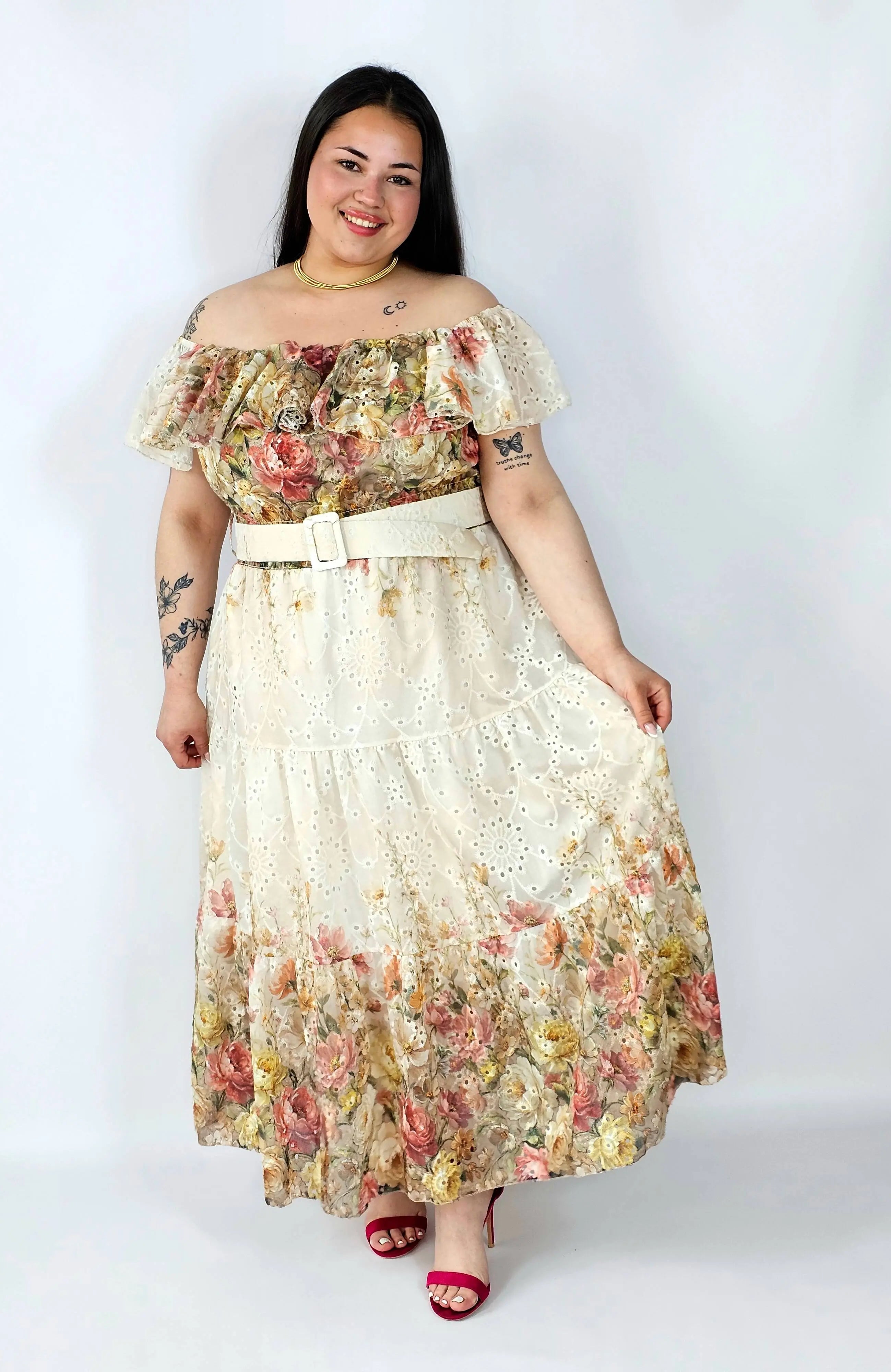 Sukienka hiszpanka plus size haftowana – romantyczna lekkość i styl XXL Stylowa XL