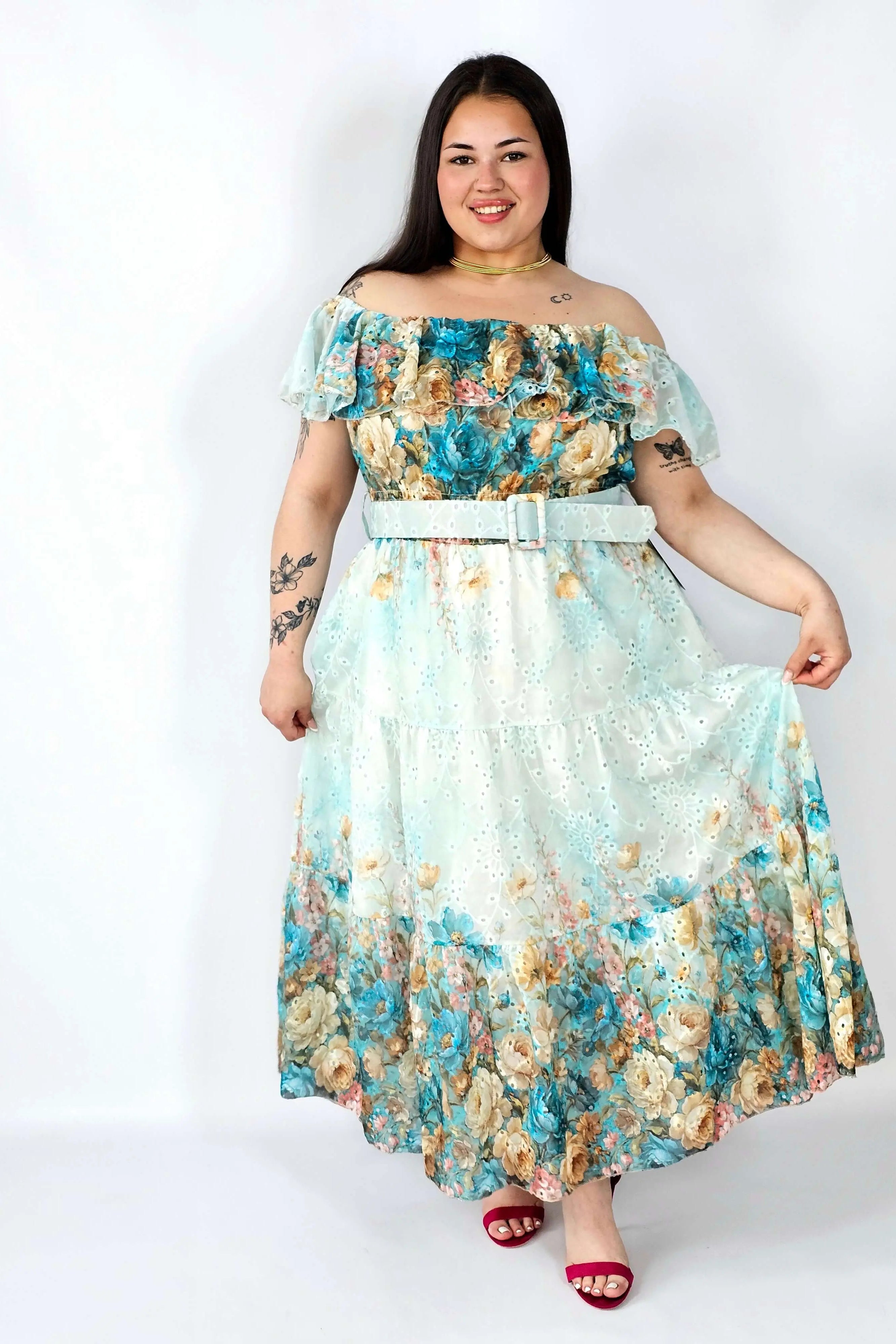 Sukienka hiszpanka plus size haftowana – romantyczna lekkość i styl XXL Stylowa XL