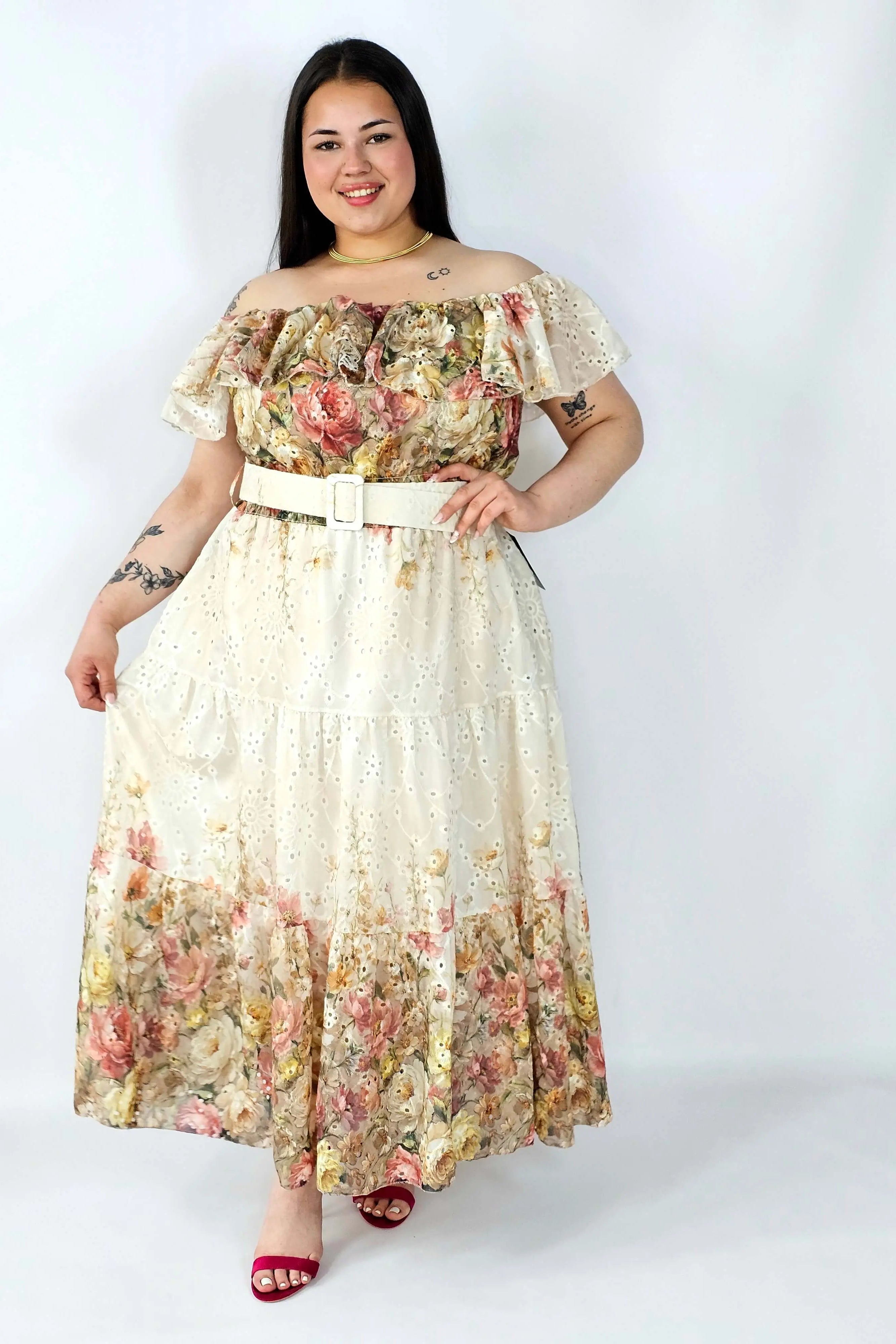 Sukienka hiszpanka plus size haftowana – romantyczna lekkość i styl XXL Stylowa XL