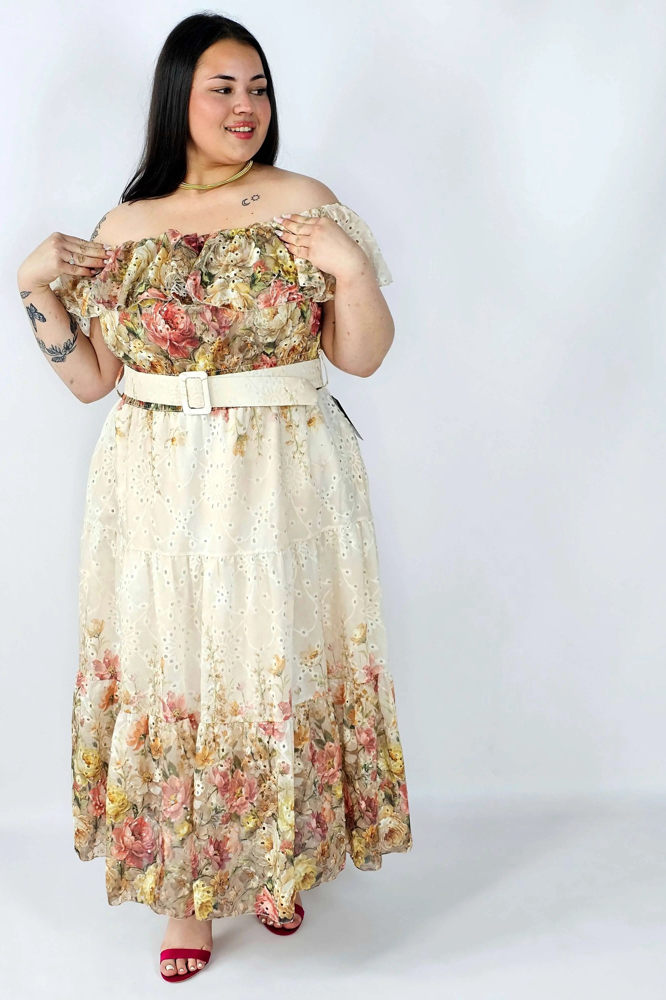 Sukienka hiszpanka plus size haftowana – romantyczna lekkość i styl XXL Stylowa XL