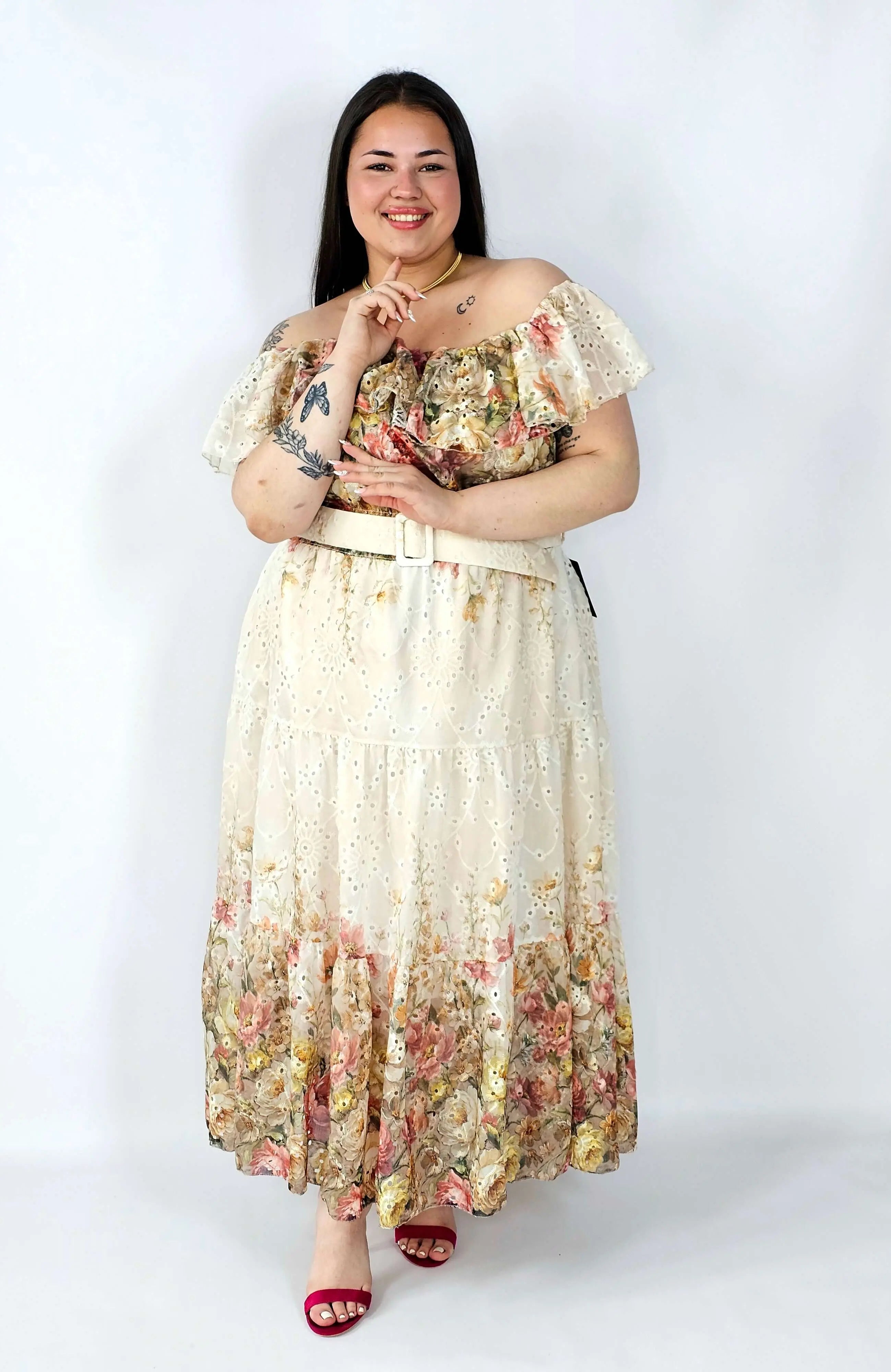 Sukienka hiszpanka plus size haftowana – romantyczna lekkość i styl XXL Stylowa XL