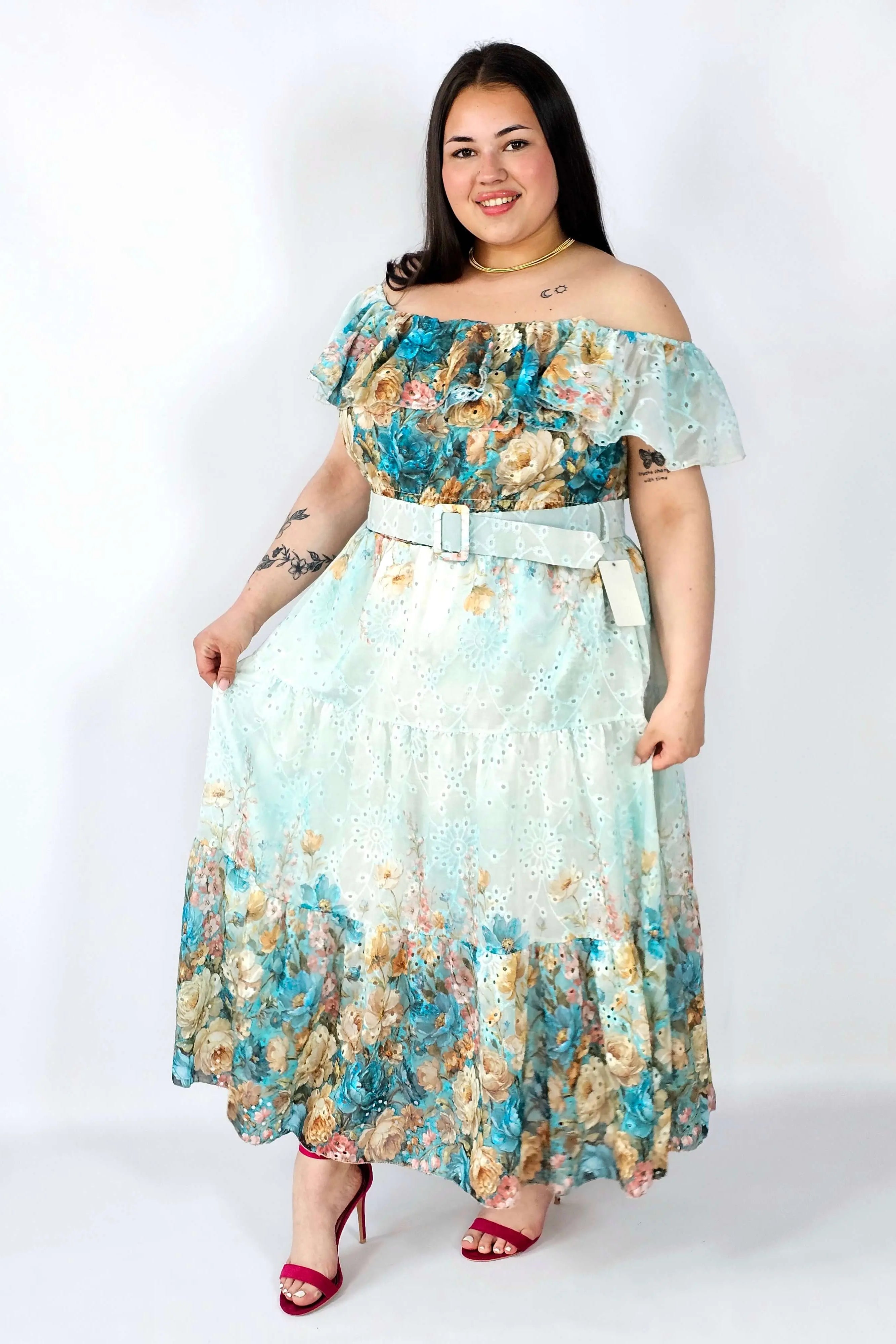 Sukienka hiszpanka plus size haftowana – romantyczna lekkość i styl XXL Stylowa XL