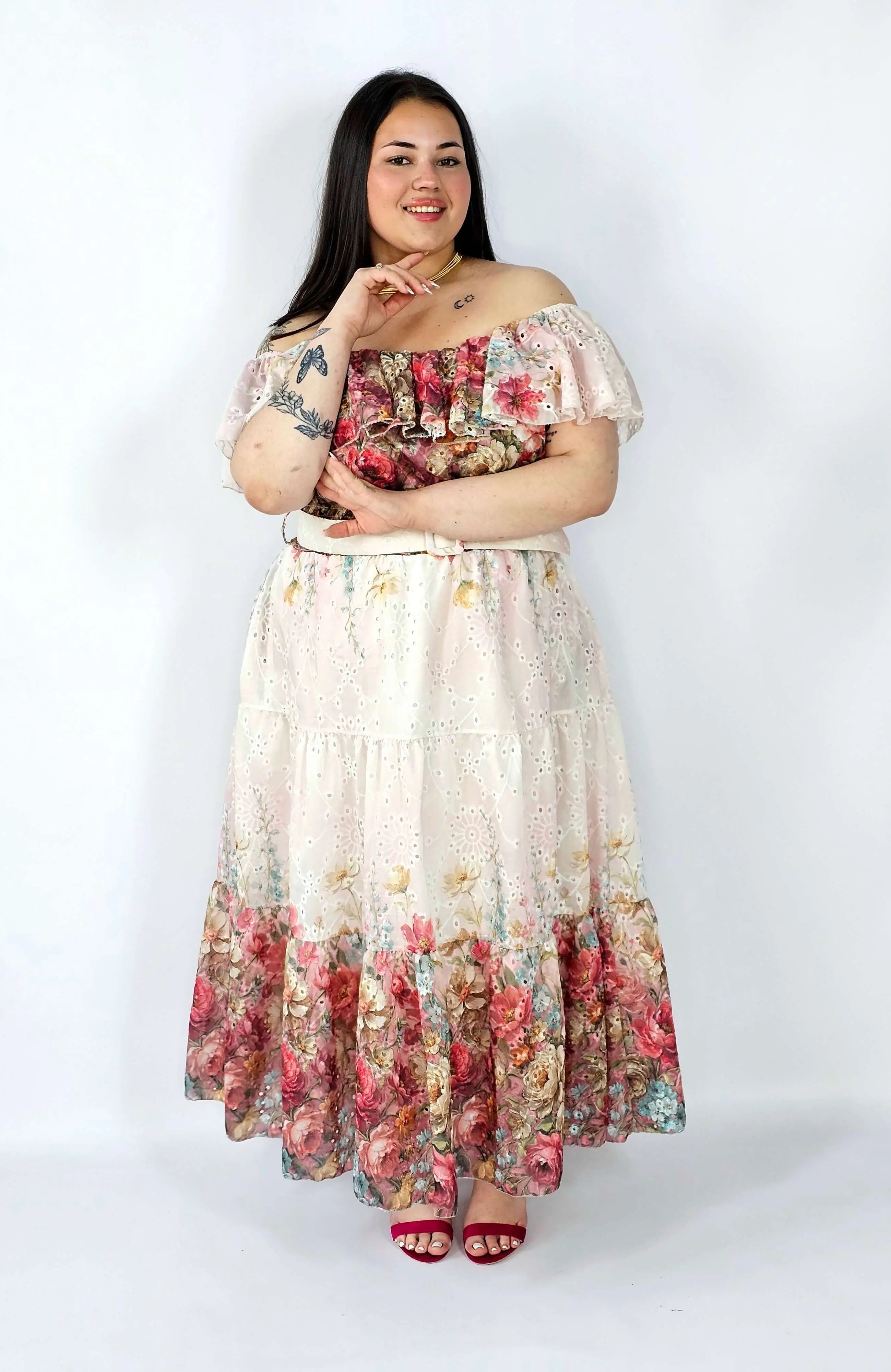 Sukienka hiszpanka plus size haftowana – romantyczna lekkość i styl XXL Stylowa XL
