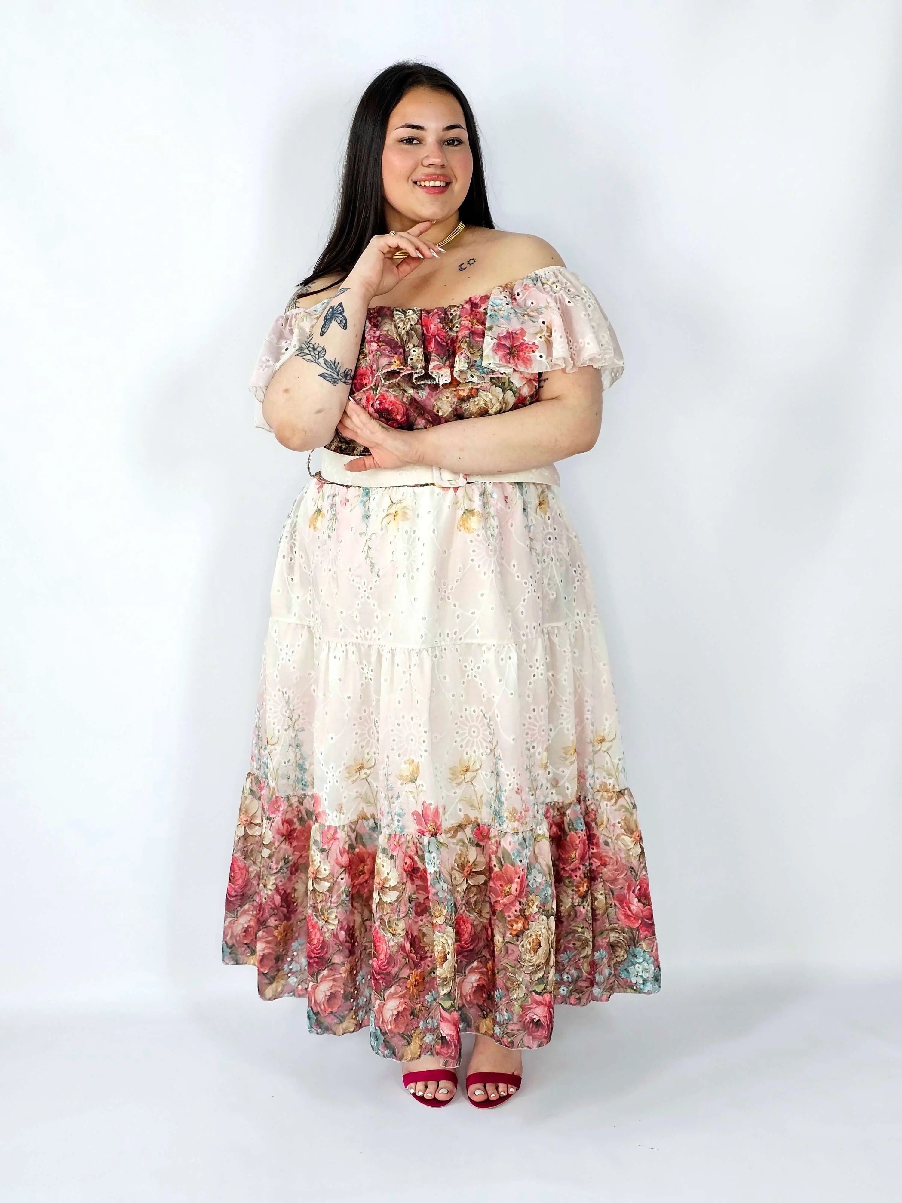 Sukienka hiszpanka plus size haftowana – romantyczna lekkość i styl XXL Stylowa XL