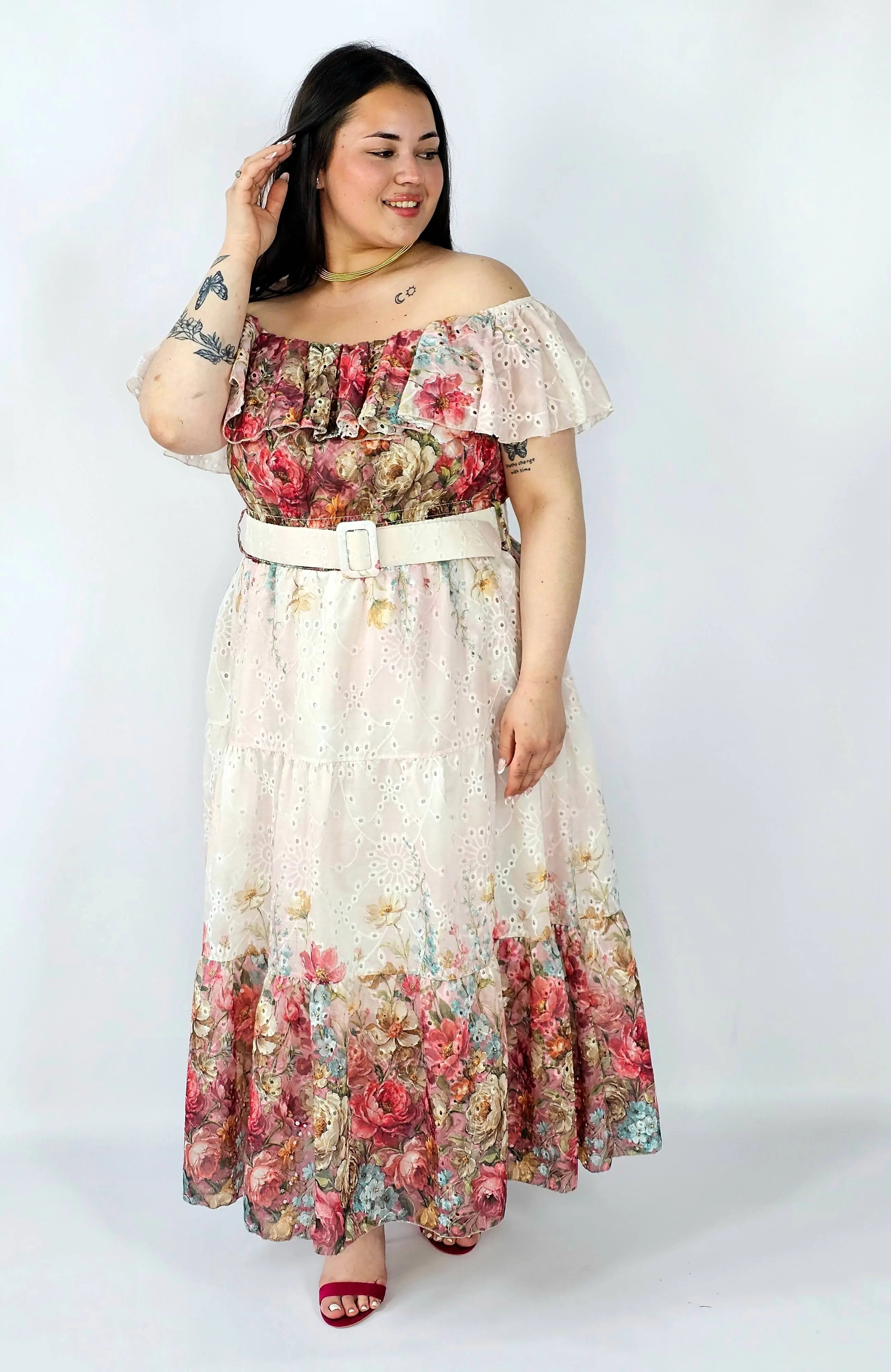 Sukienka hiszpanka plus size haftowana – romantyczna lekkość i styl XXL Stylowa XL