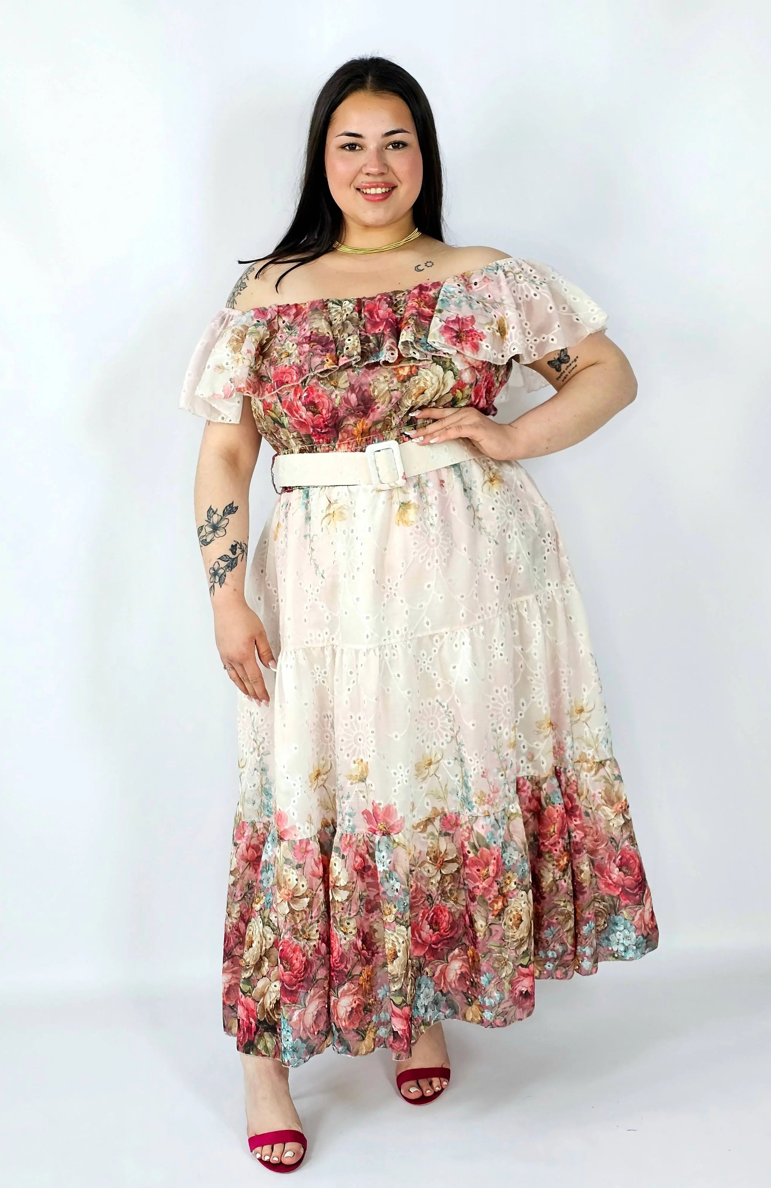 Sukienka hiszpanka plus size haftowana – romantyczna lekkość i styl XXL Stylowa XL
