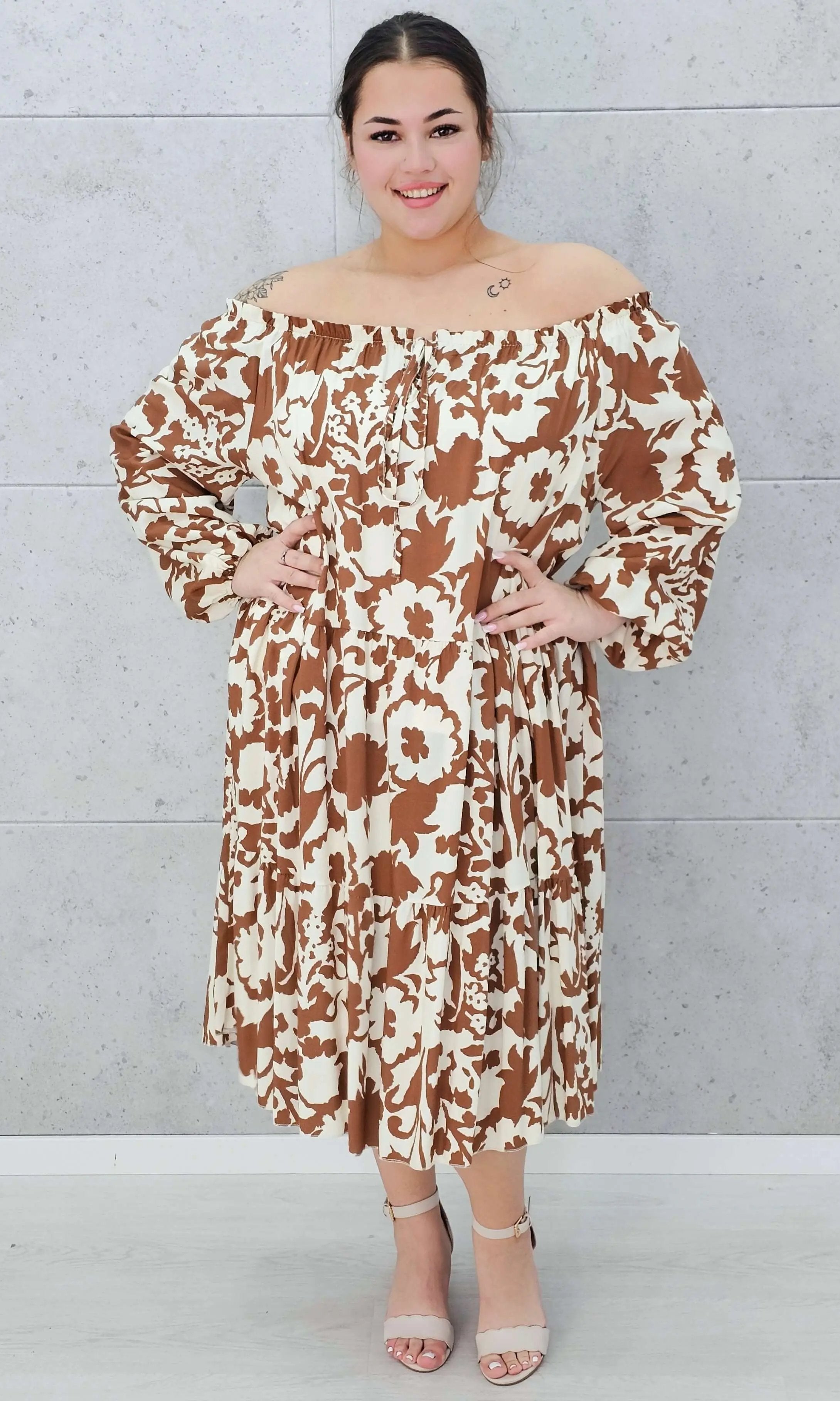 Sukienka hiszpanka w brązowe kwiaty Stylowa XL