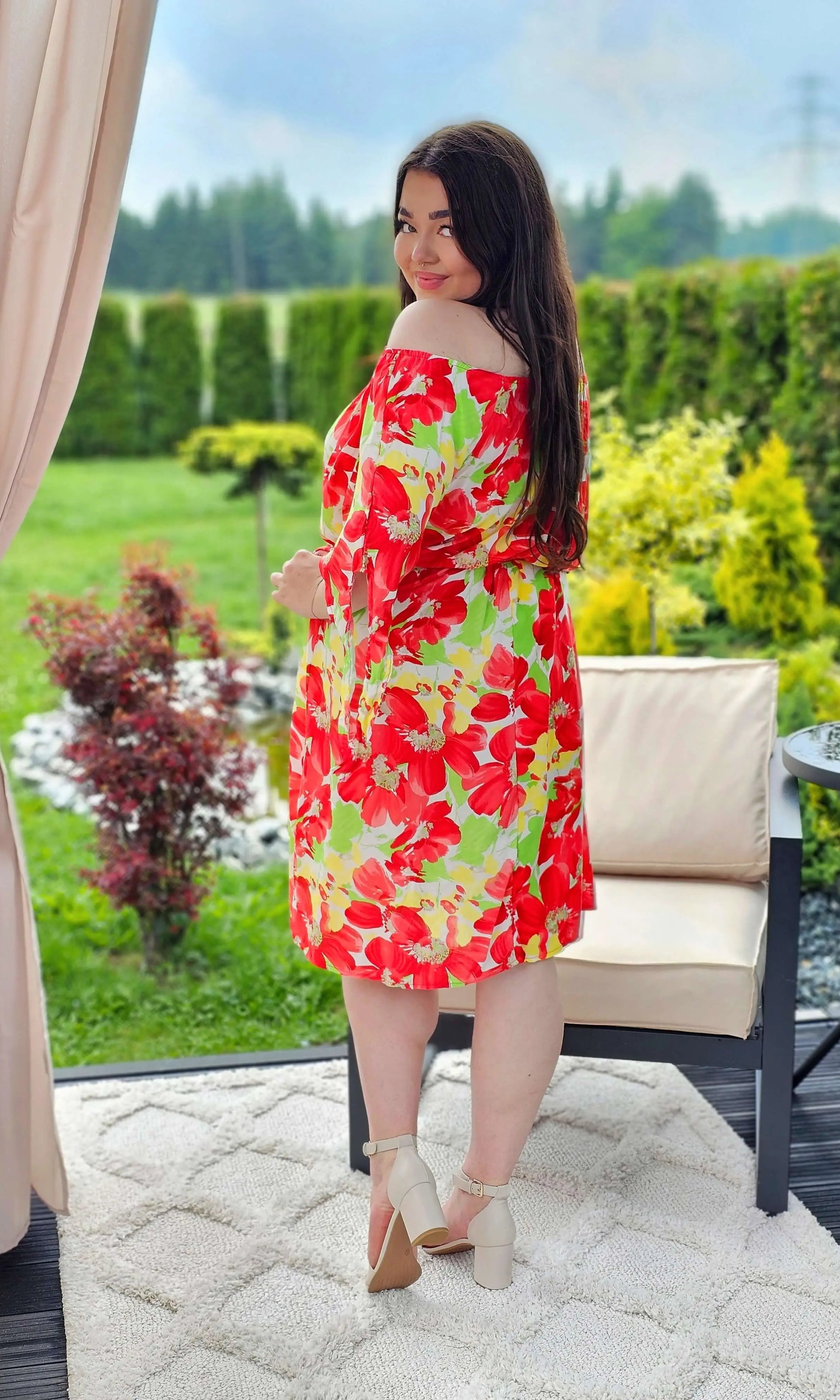 Sukienka hiszpanka z wiązaniami przy rękawie - dwa kolory Stylowa XL