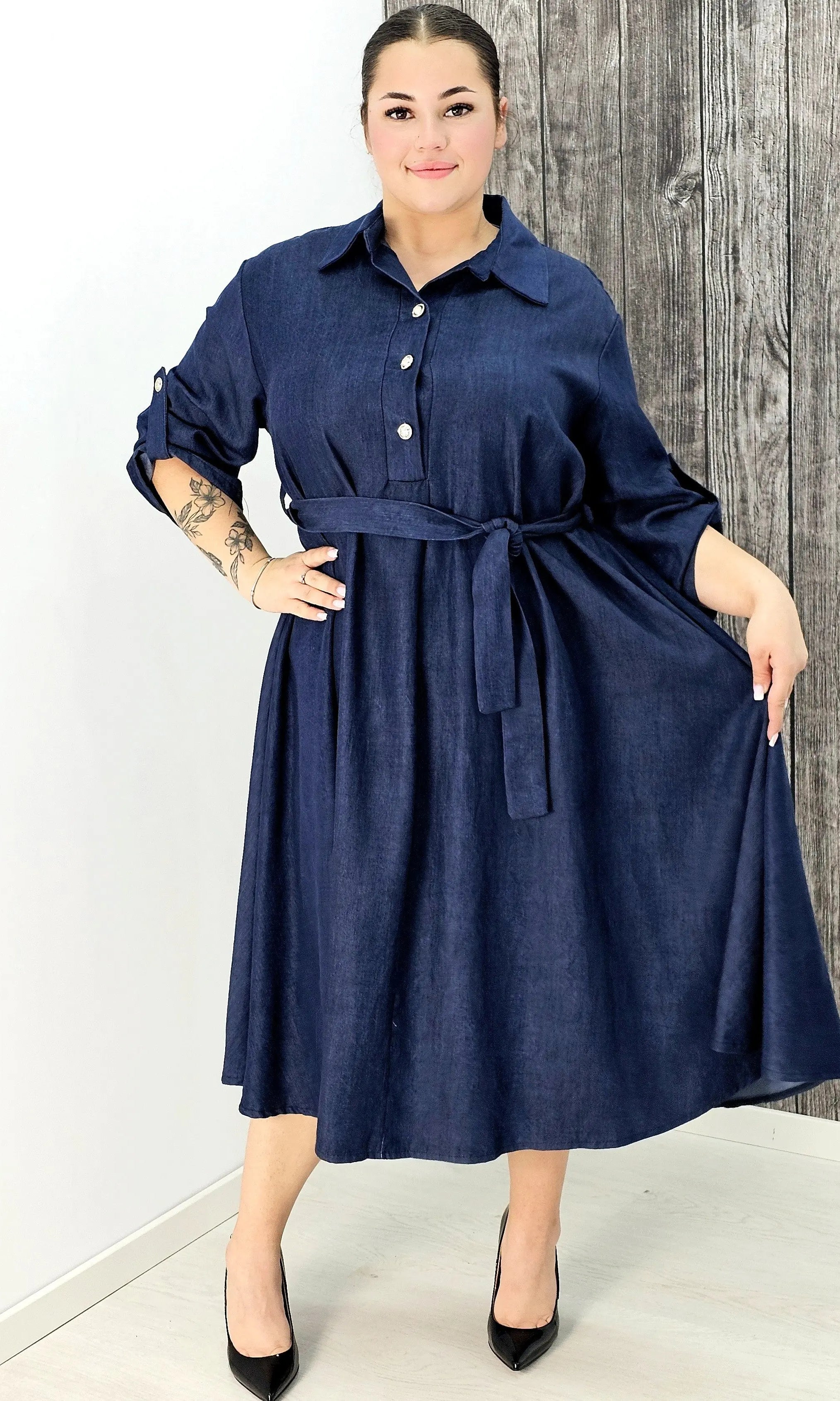 Sukienka koszulowa plus size – stylowa, wygodna i idealna na każdą okazję Stylowa XL
