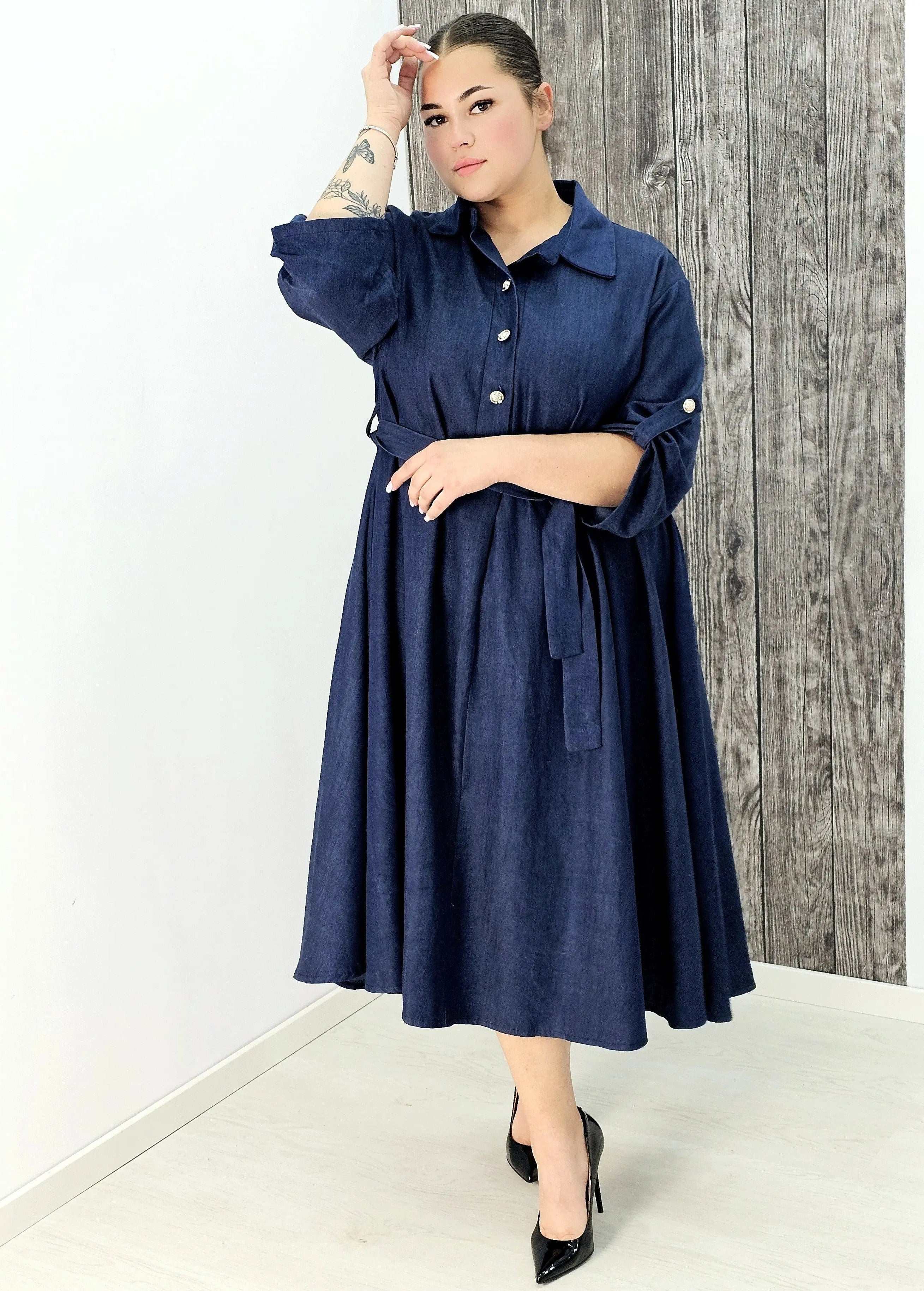 Sukienka koszulowa plus size – stylowa, wygodna i idealna na każdą okazję Stylowa XL