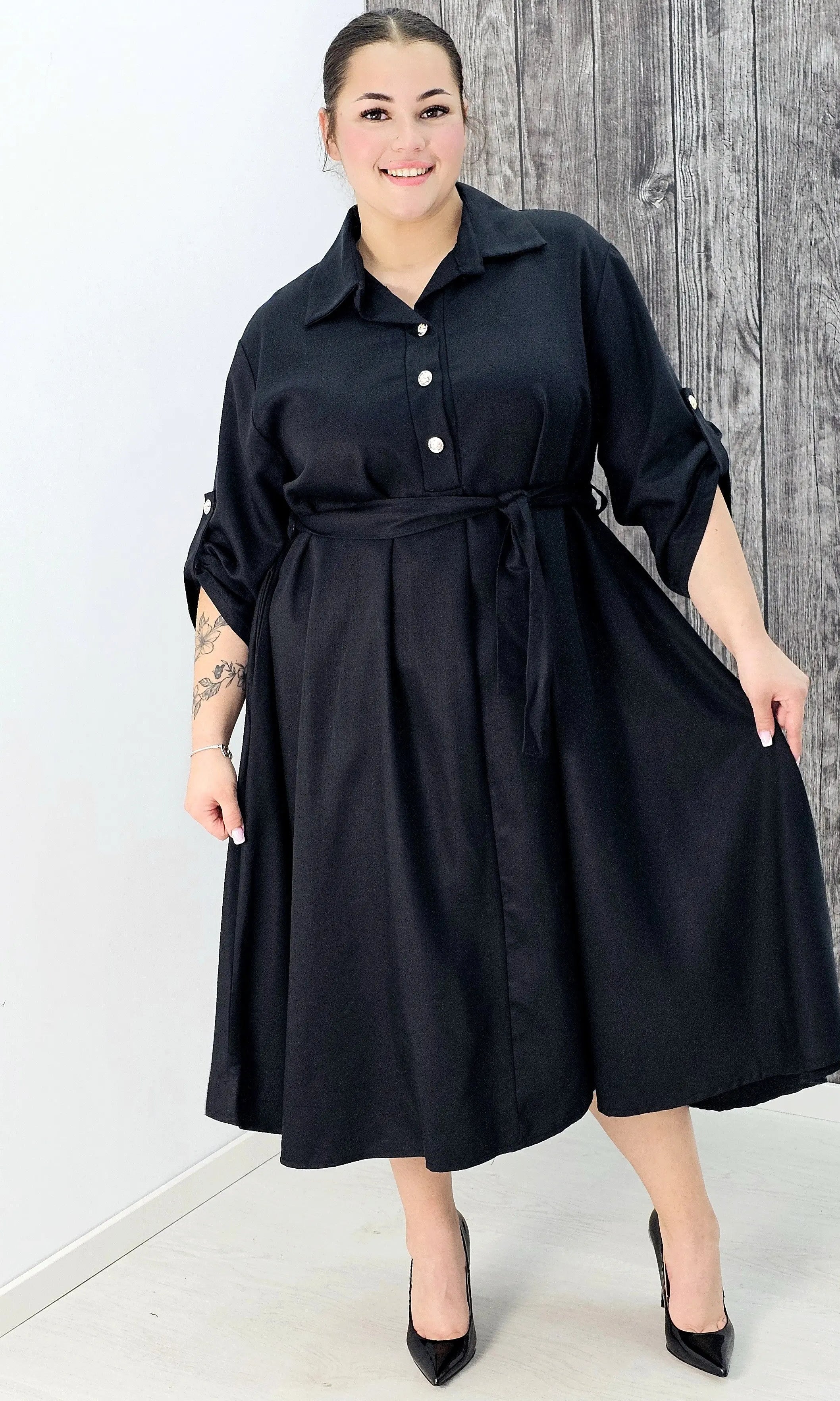 Sukienka koszulowa plus size – stylowa, wygodna i idealna na każdą okazję Stylowa XL
