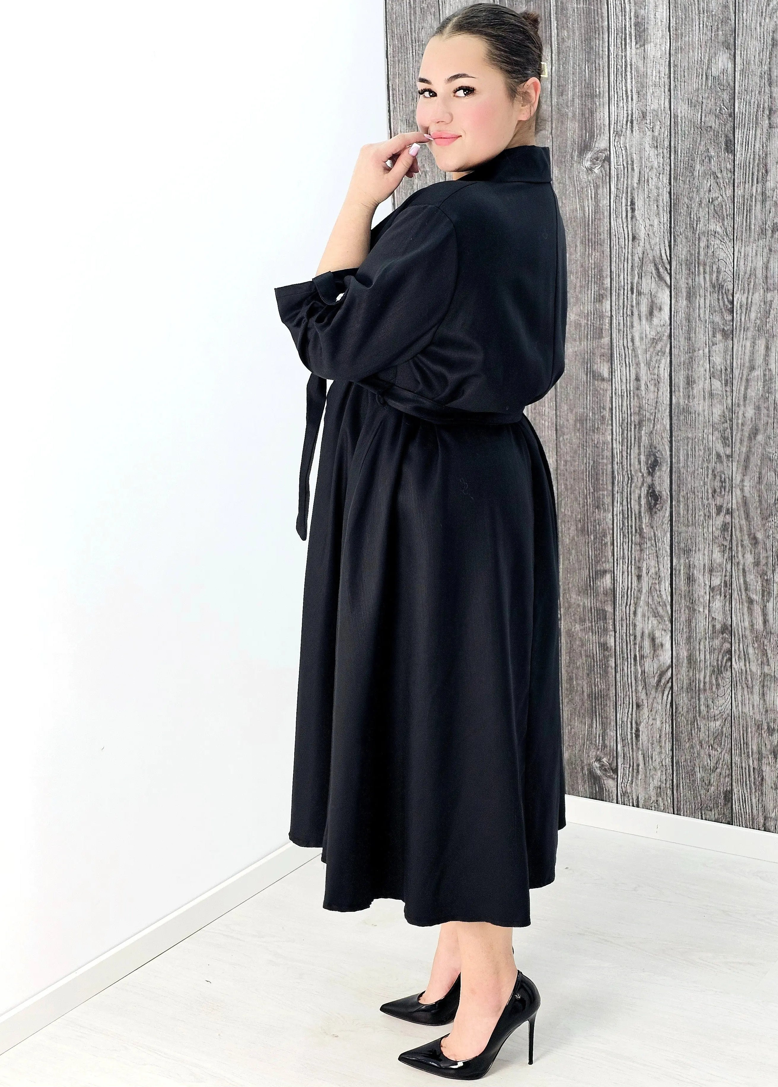 Sukienka koszulowa plus size – stylowa, wygodna i idealna na każdą okazję Stylowa XL